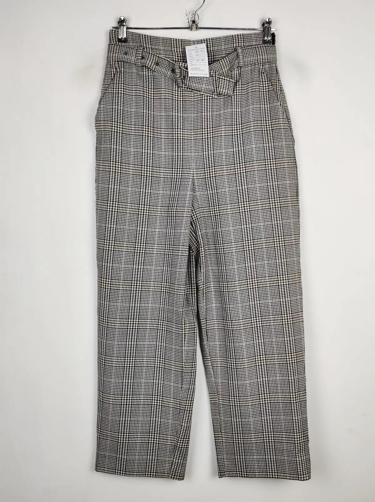 Buy online pre-used pre-loved 100% authentic & Original branded Zara (DP-164) available in Pakistan. Top international brands avilable.