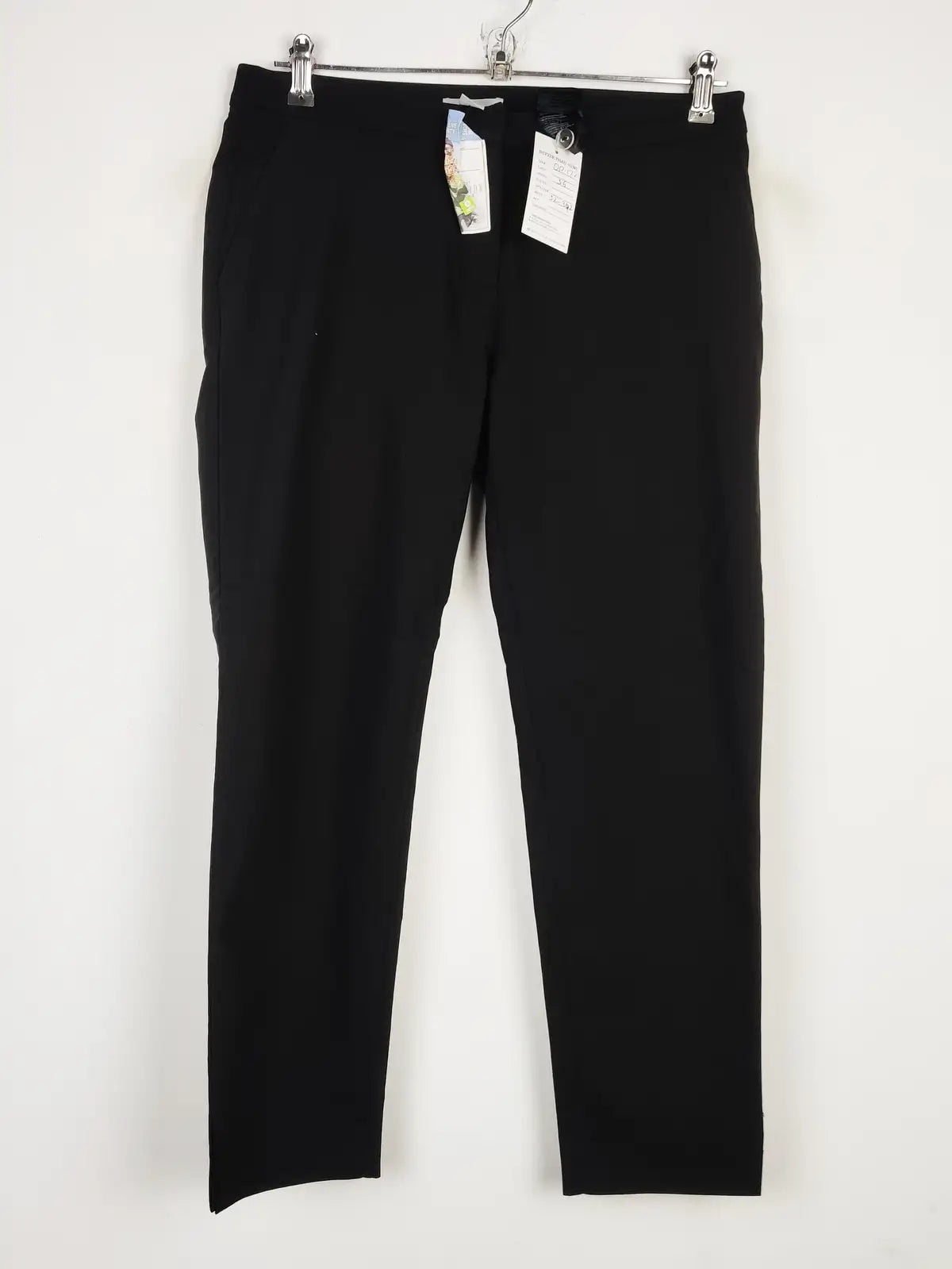 Buy online pre-used pre-loved 100% authentic & Original branded H&M (DP-173) available in Pakistan. Top international brands avilable.