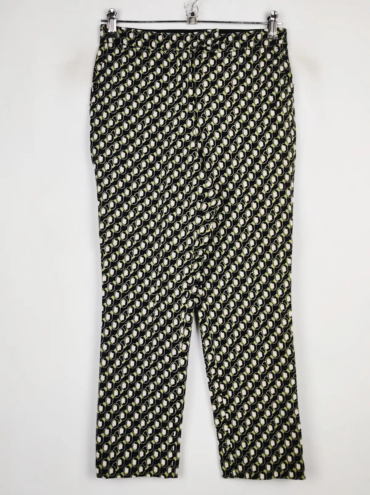 Buy online pre-used pre-loved 100% authentic & Original branded Marks & Spencer (DP-188) available in Pakistan. Top international brands avilable.