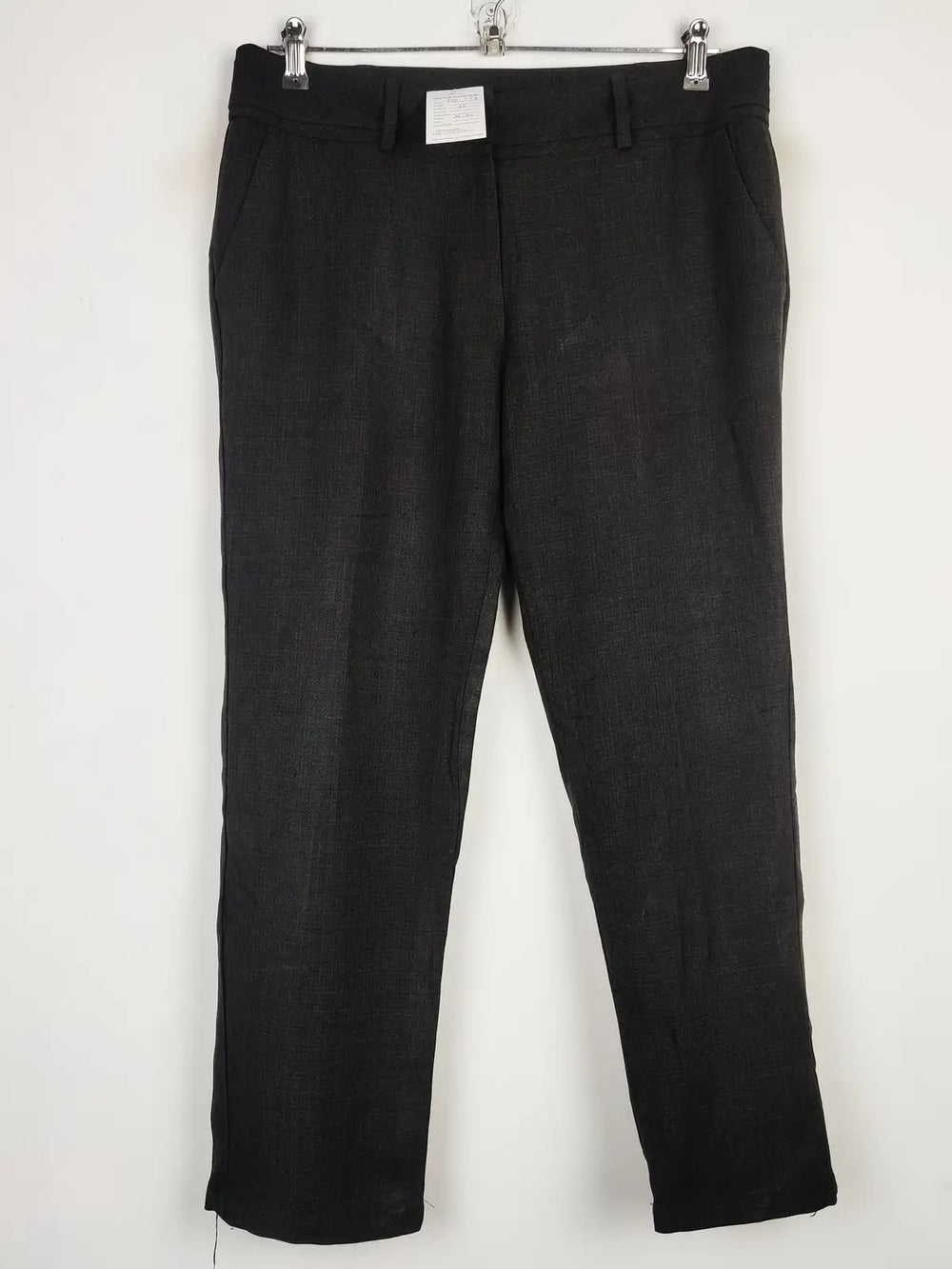 Buy online pre-used pre-loved 100% authentic & Original branded F&F (DP-193) available in Pakistan. Top international brands avilable.