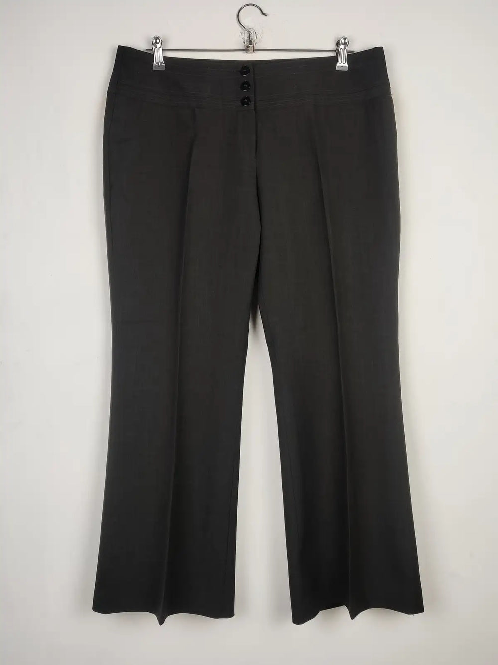 Buy online pre-used pre-loved 100% authentic & Original branded Debenhams (DP-63) available in Pakistan. Top international brands avilable.