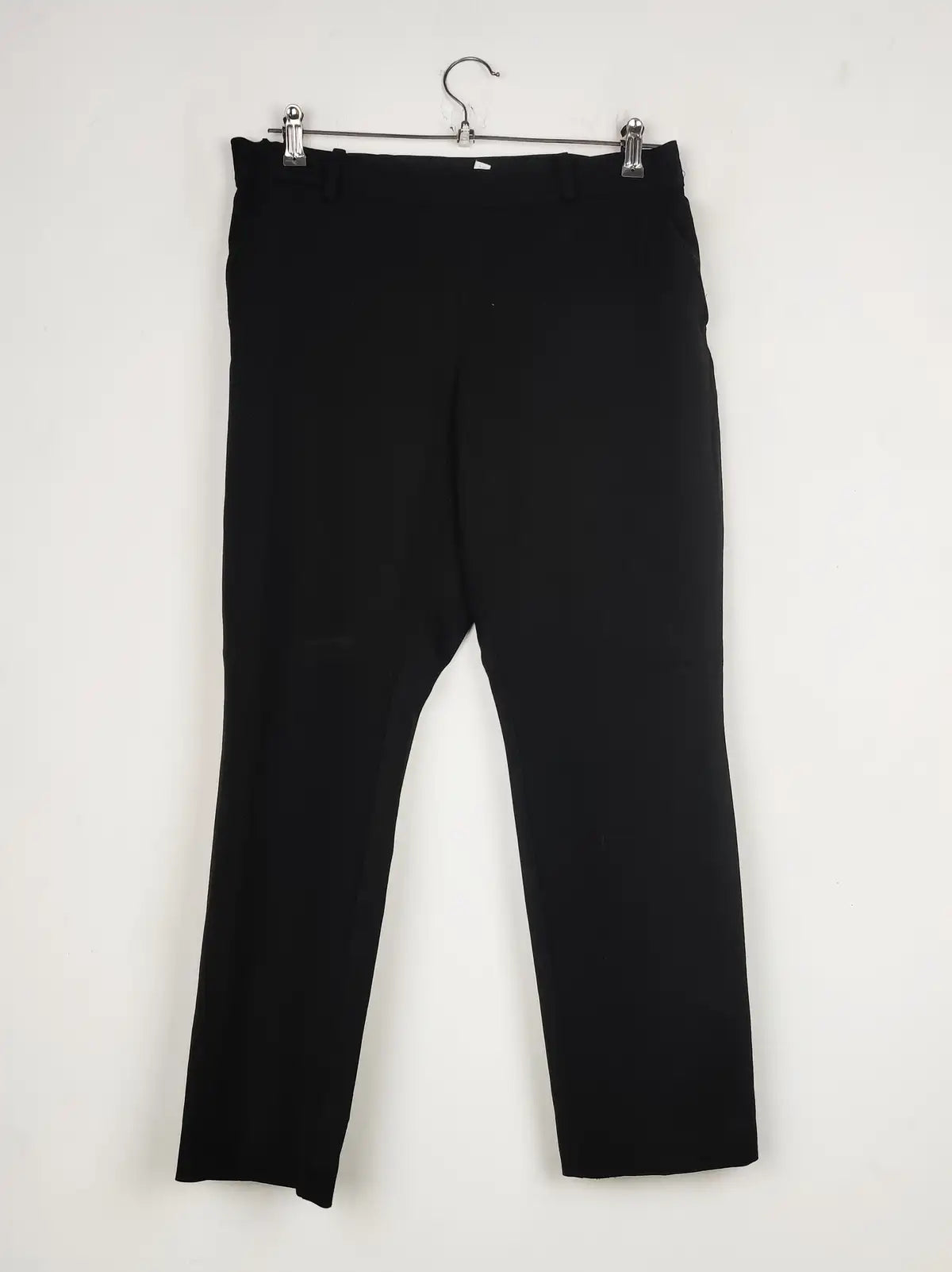 Buy online pre-used pre-loved 100% authentic & Original branded H&M (DP-723) available in Pakistan. Top international brands avilable.