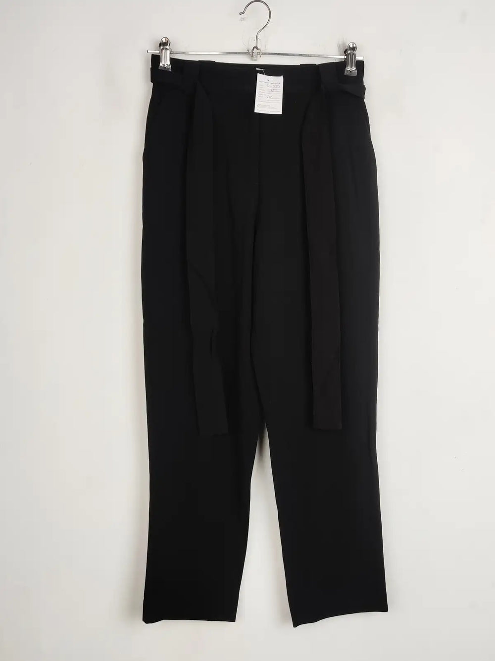 Buy online pre-used pre-loved 100% authentic & Original branded H&M (DP-754) available in Pakistan. Top international brands avilable.