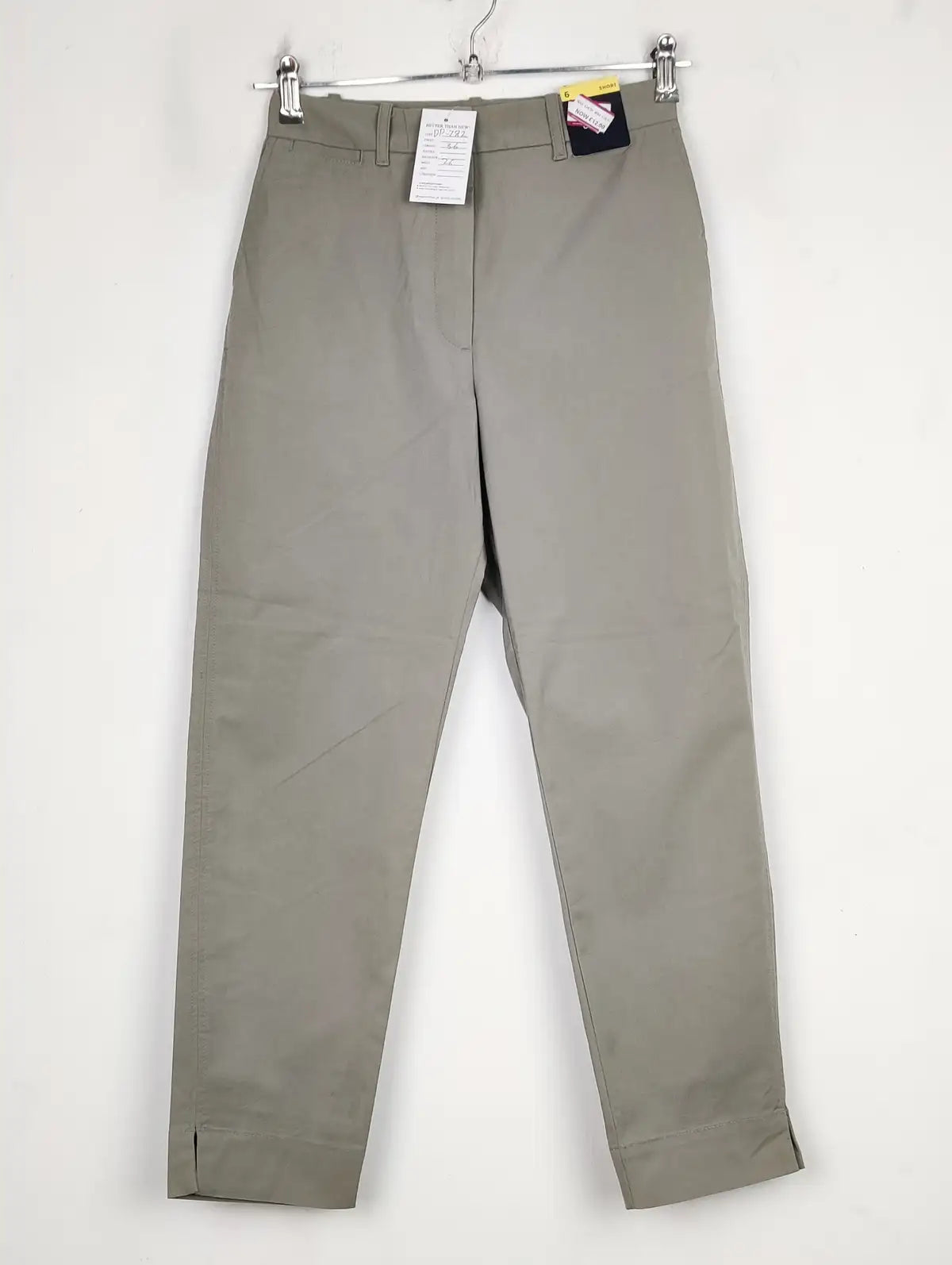Buy online pre-used pre-loved 100% authentic & Original branded Marks & Spencer (DP-782) available in Pakistan. Top international brands avilable.