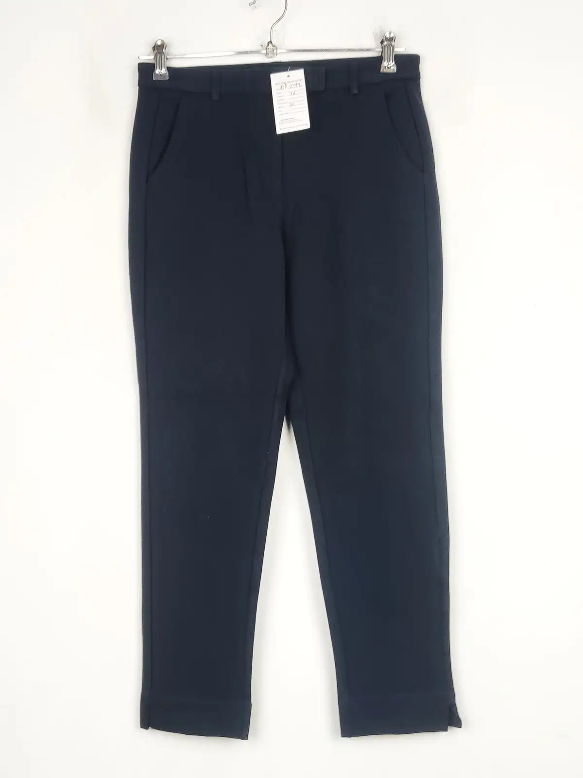 Buy online pre-used pre-loved 100% authentic & Original branded Marks & Spencer (DP-792) available in Pakistan. Top international brands avilable.