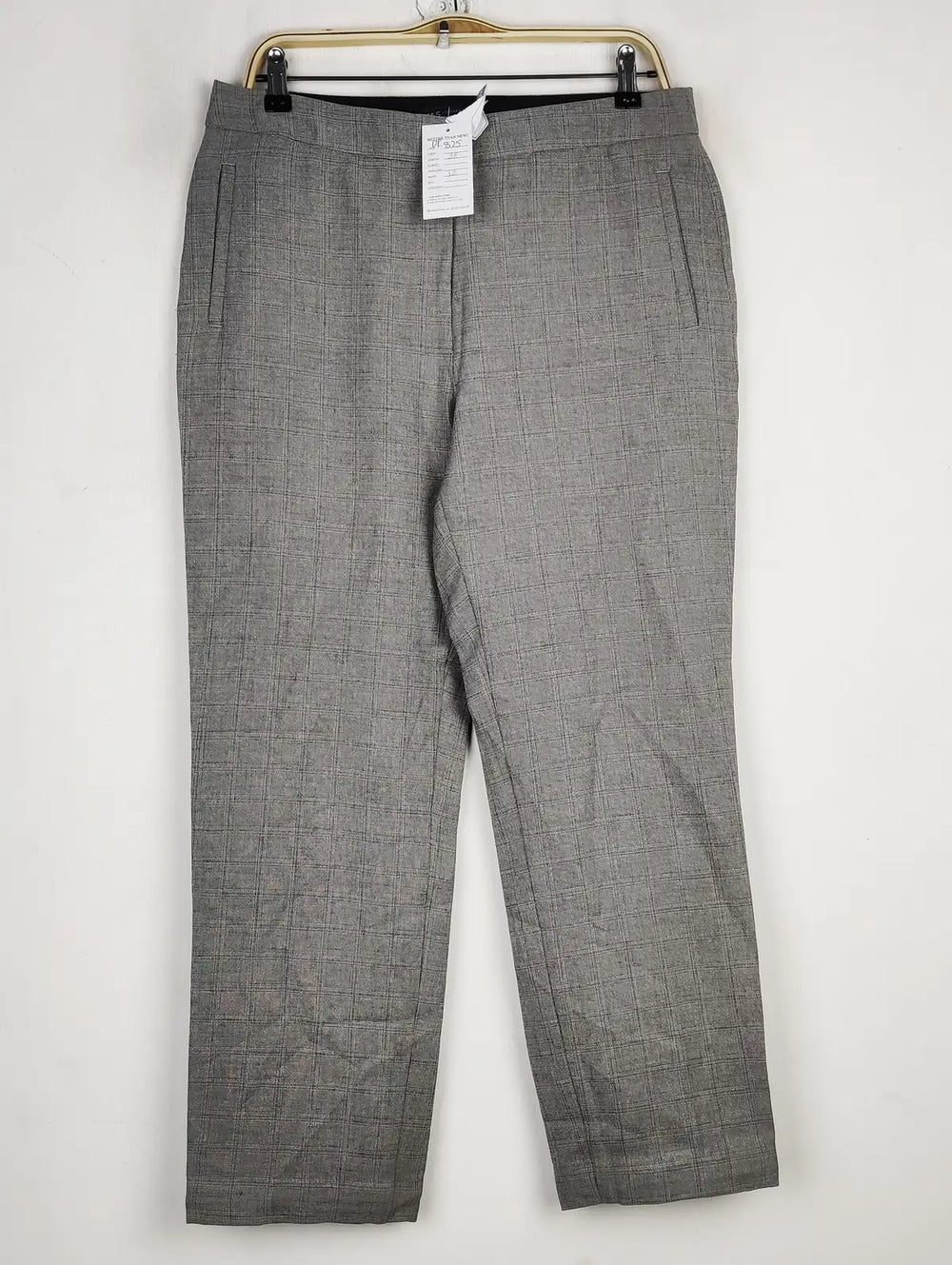 Buy online pre-used pre-loved 100% authentic & Original branded Marks & Spencer (DP-825) available in Pakistan. Top international brands avilable.