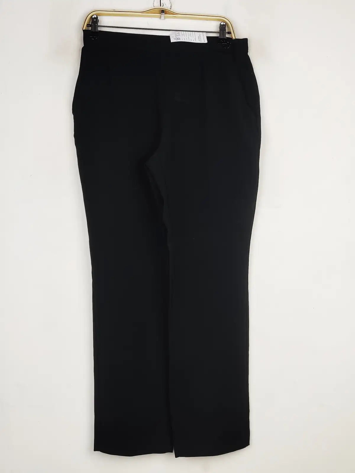 Buy online pre-used pre-loved 100% authentic & Original branded Marks & Spencer (DP-826) available in Pakistan. Top international brands avilable.