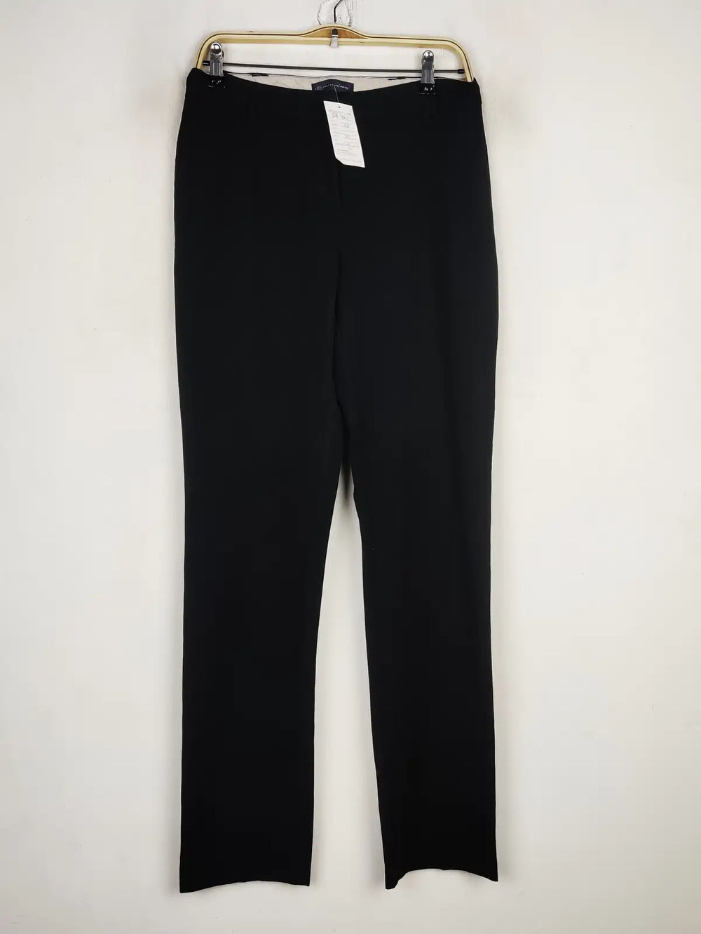 Buy online pre-used pre-loved 100% authentic & Original branded Marks & Spencer (DP-841) available in Pakistan. Top international brands avilable.