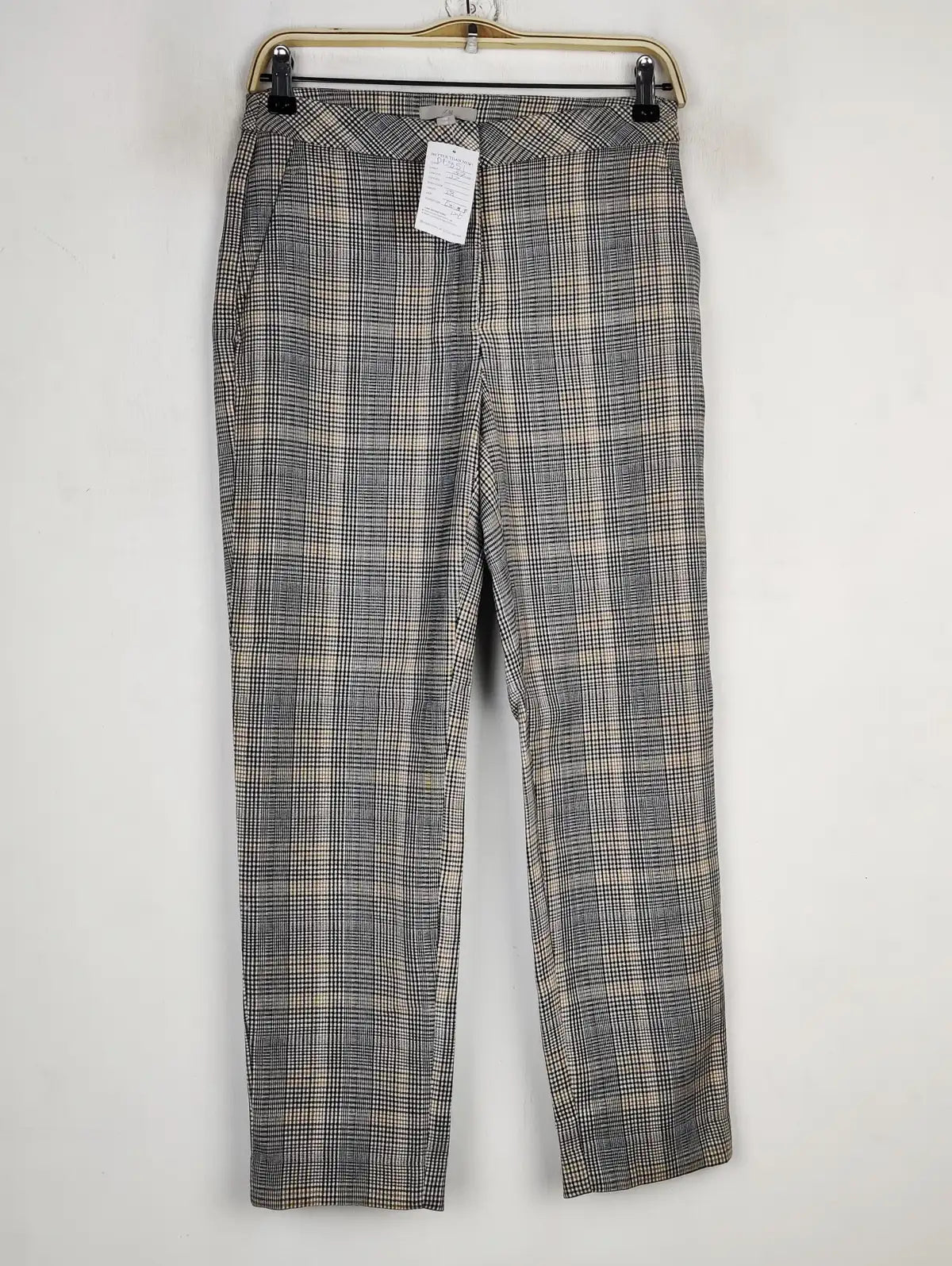 Buy online pre-used pre-loved 100% authentic & Original branded H&M (DP-851) available in Pakistan. Top international brands avilable.