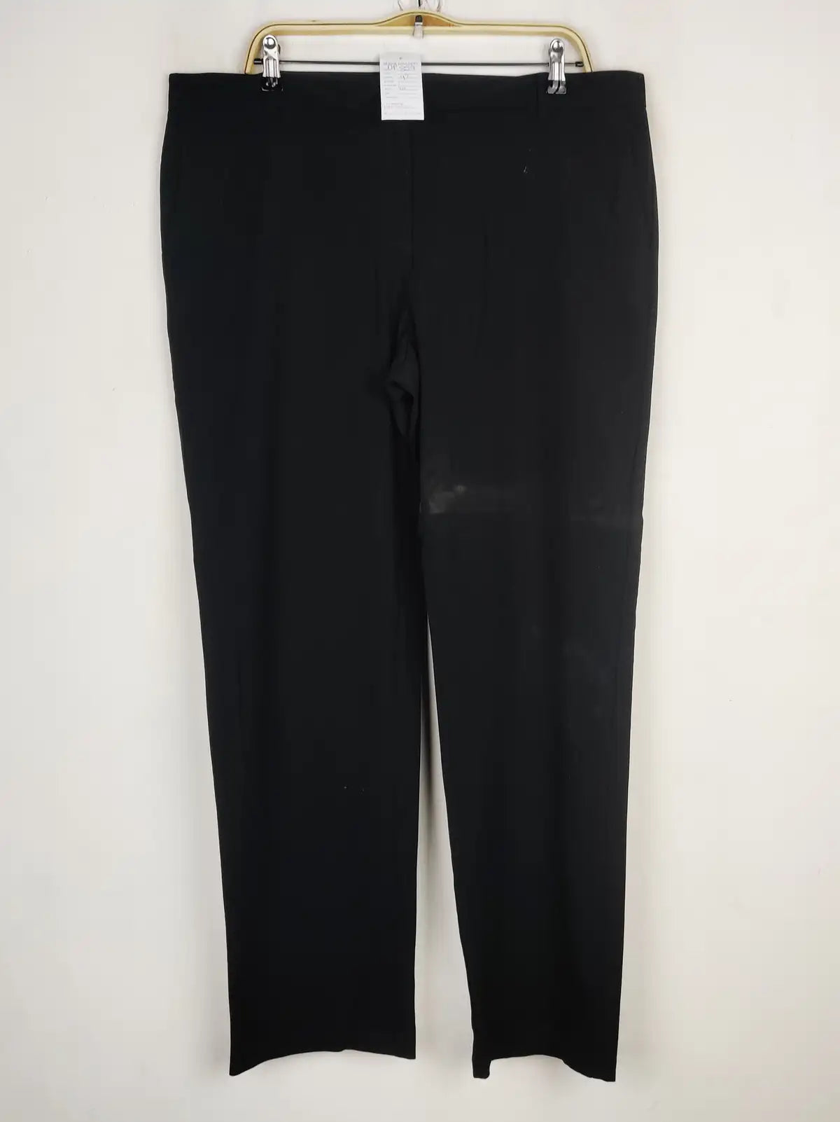 Buy online pre-used pre-loved 100% authentic & Original branded Marks & Spencer (DP-859) available in Pakistan. Top international brands avilable.