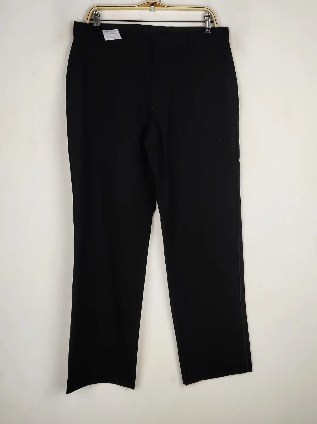 Buy online pre-used pre-loved 100% authentic & Original branded Marks & Spencer (DP-865) available in Pakistan. Top international brands avilable.