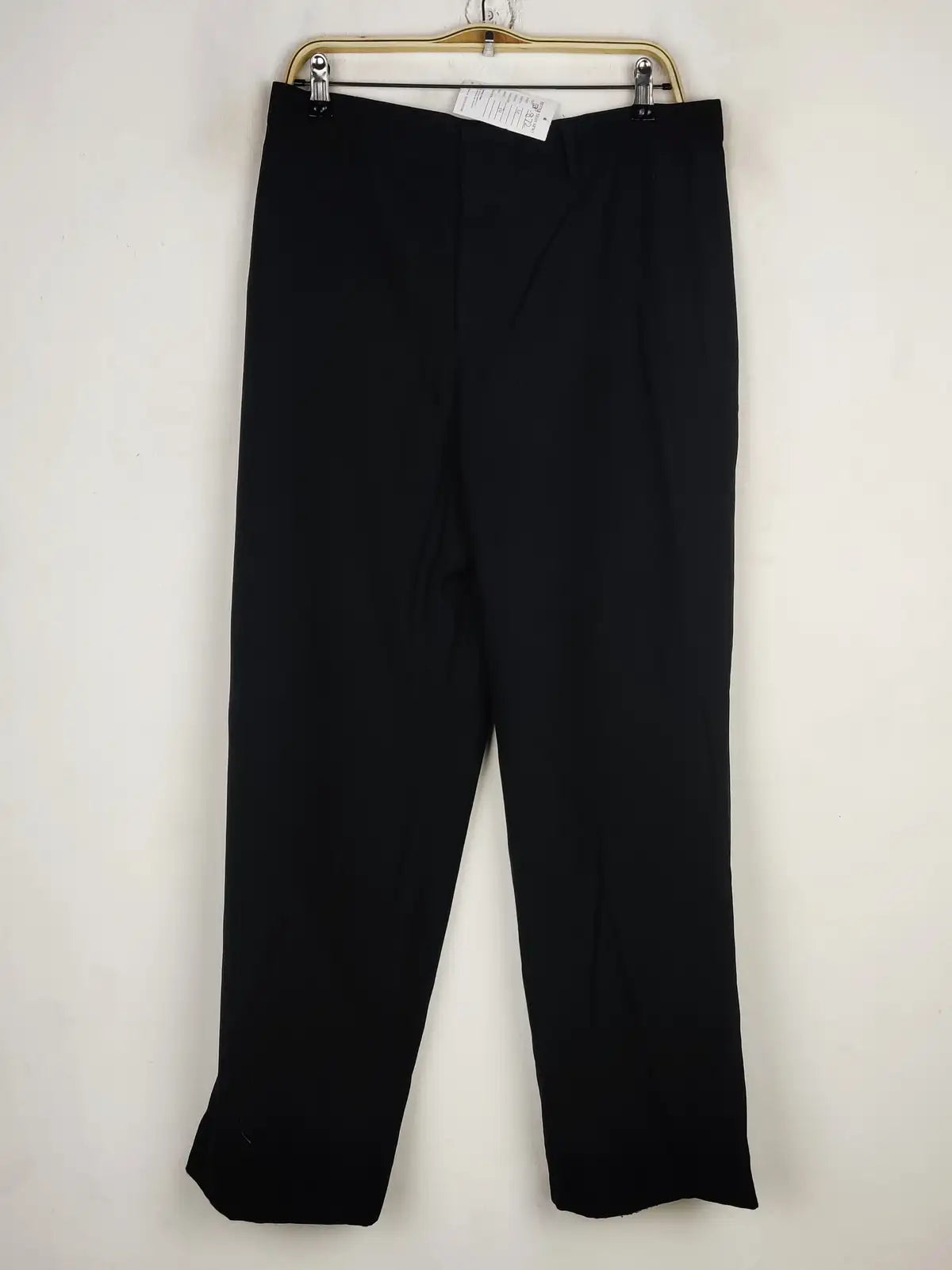 Buy online pre-used pre-loved 100% authentic & Original branded Unknown Brand (DP-872) available in Pakistan. Top international brands avilable.