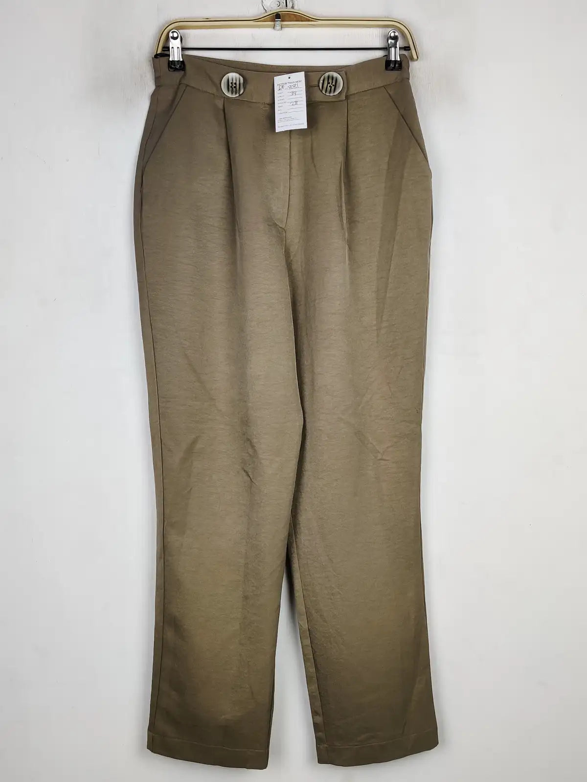Buy online pre-used pre-loved 100% authentic & Original branded Primark (DP-881) available in Pakistan. Top international brands avilable.
