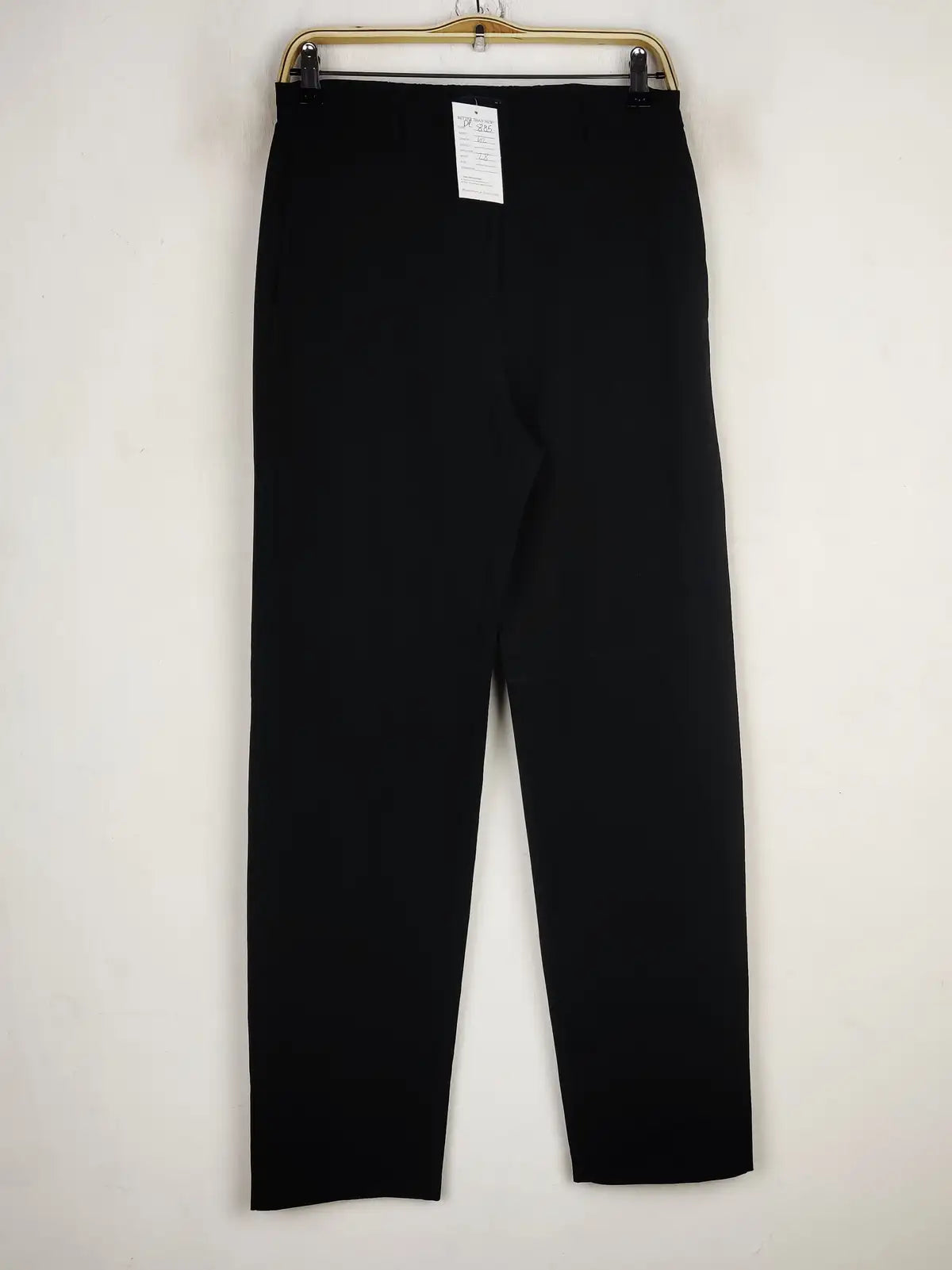 Buy online pre-used pre-loved 100% authentic & Original branded Marks & Spencer (DP-885) available in Pakistan. Top international brands avilable.