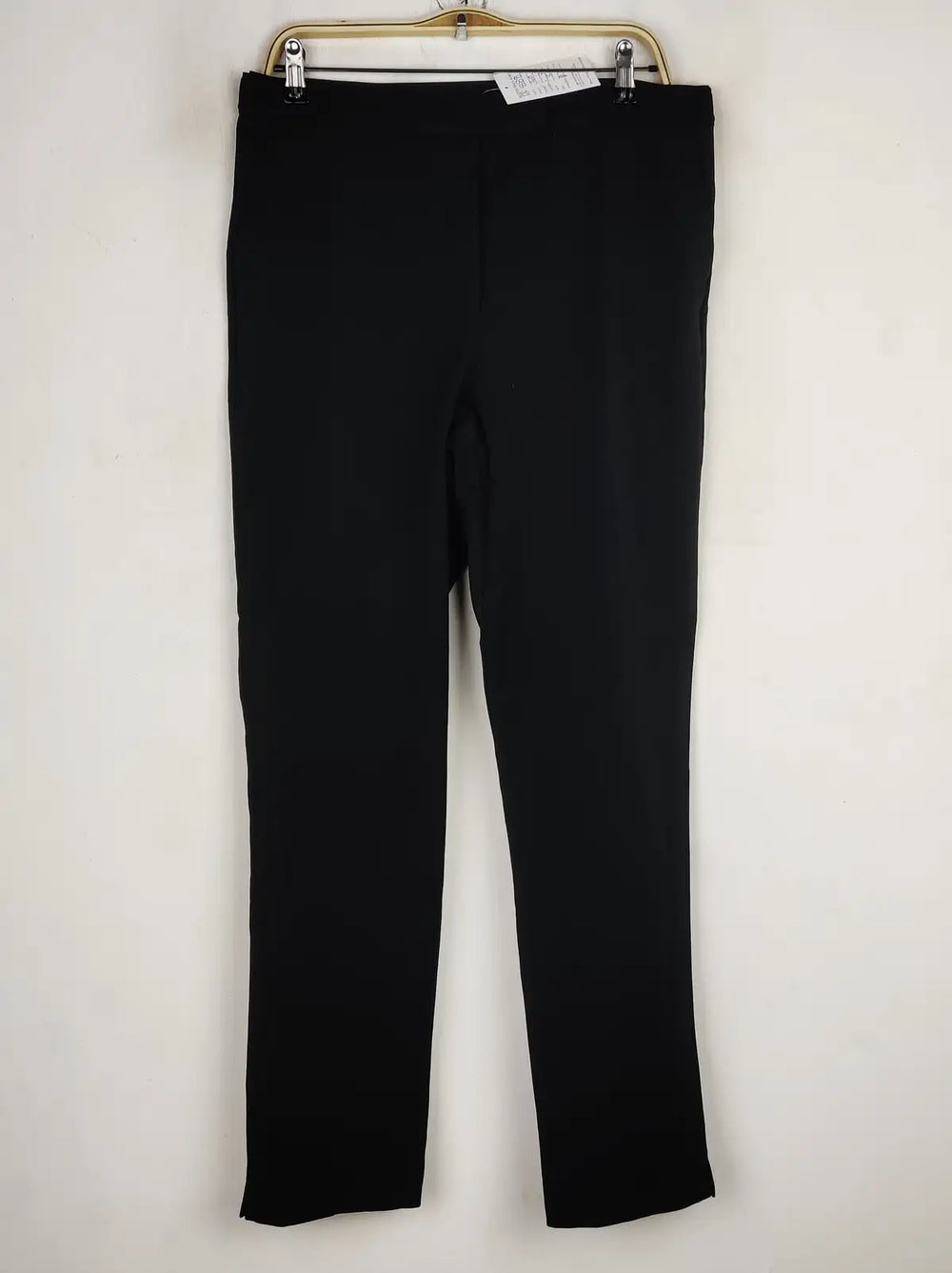Buy online pre-used pre-loved 100% authentic & Original branded Marks & Spencer (DP-888) available in Pakistan. Top international brands avilable.