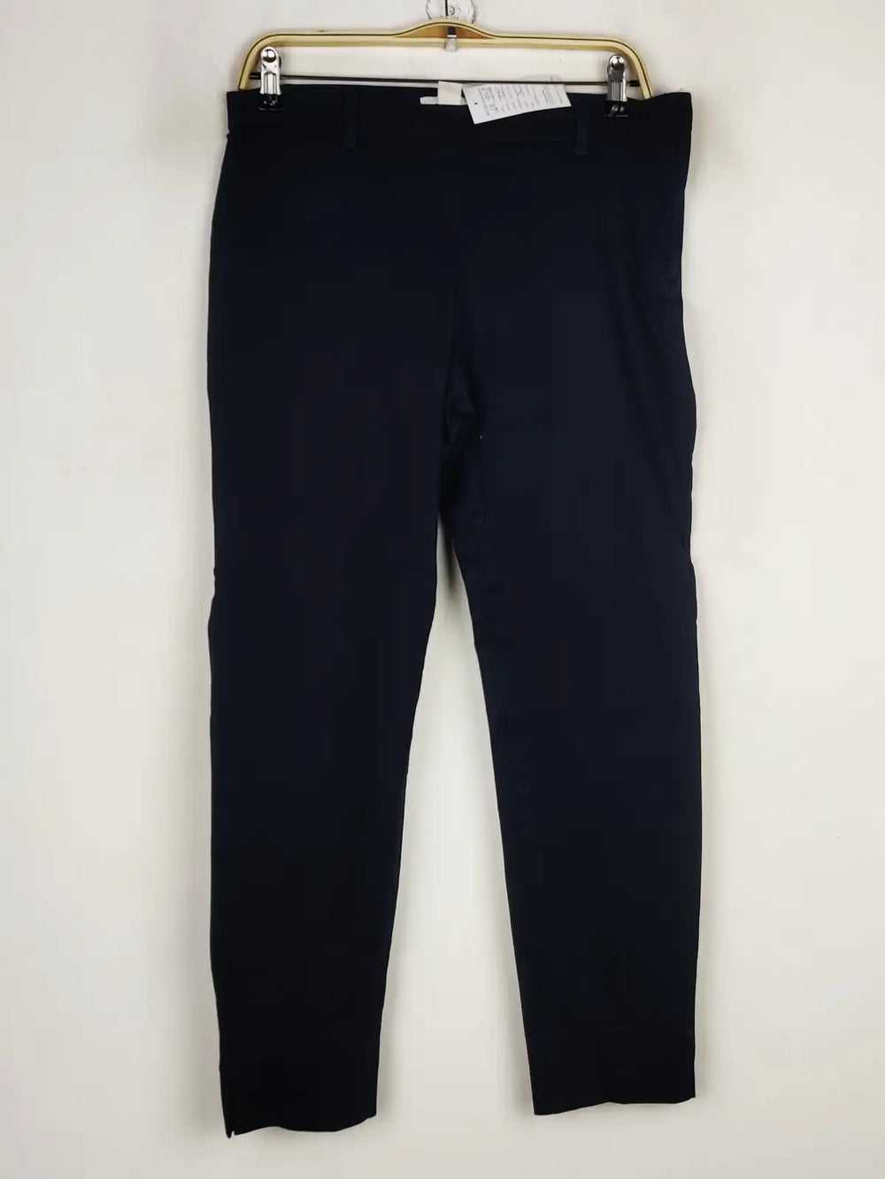 Buy online pre-used pre-loved 100% authentic & Original branded H&M (DP-898) available in Pakistan. Top international brands avilable.