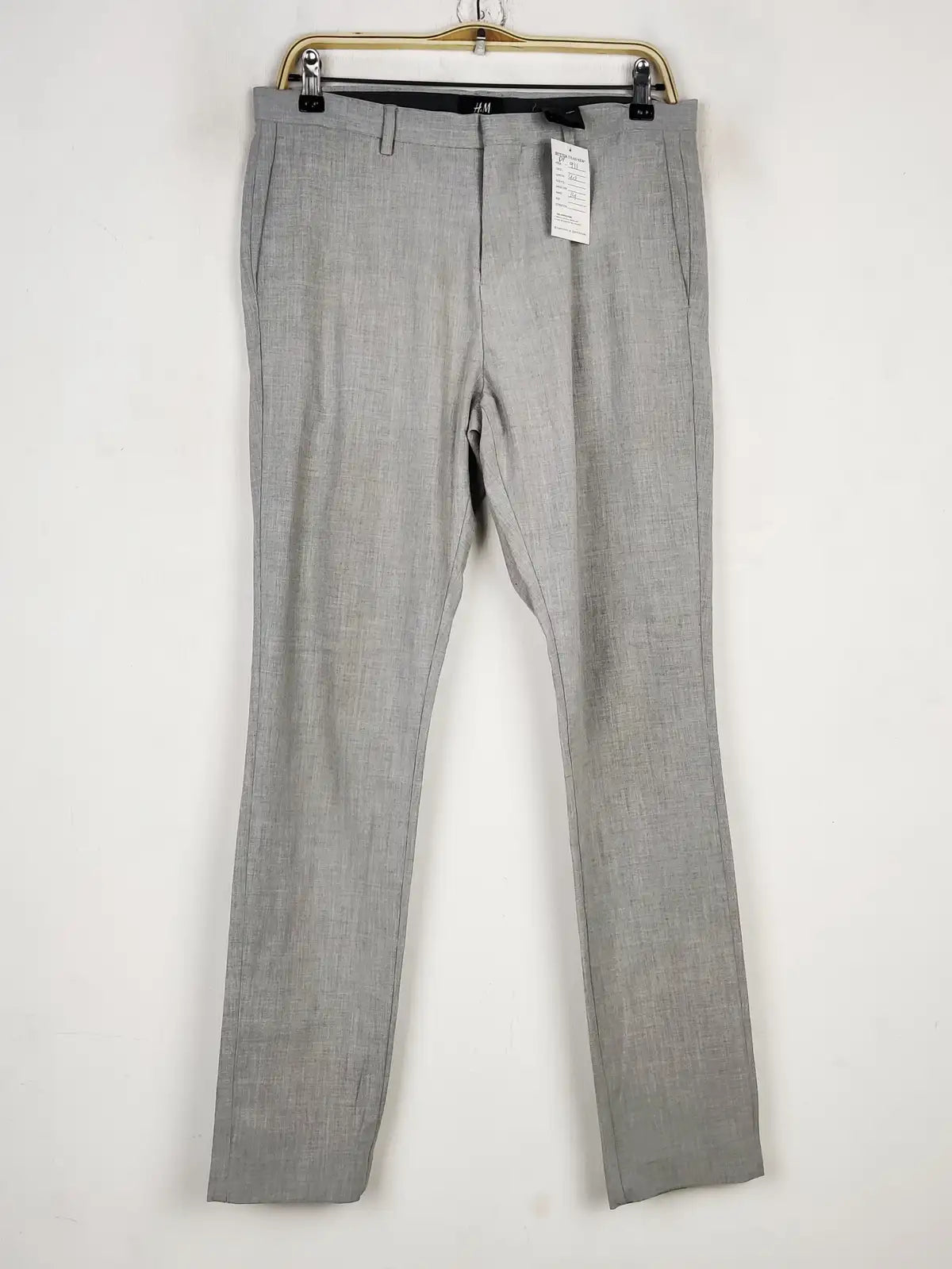 Buy online pre-used pre-loved 100% authentic & Original branded H&M (DP-911) available in Pakistan. Top international brands avilable.