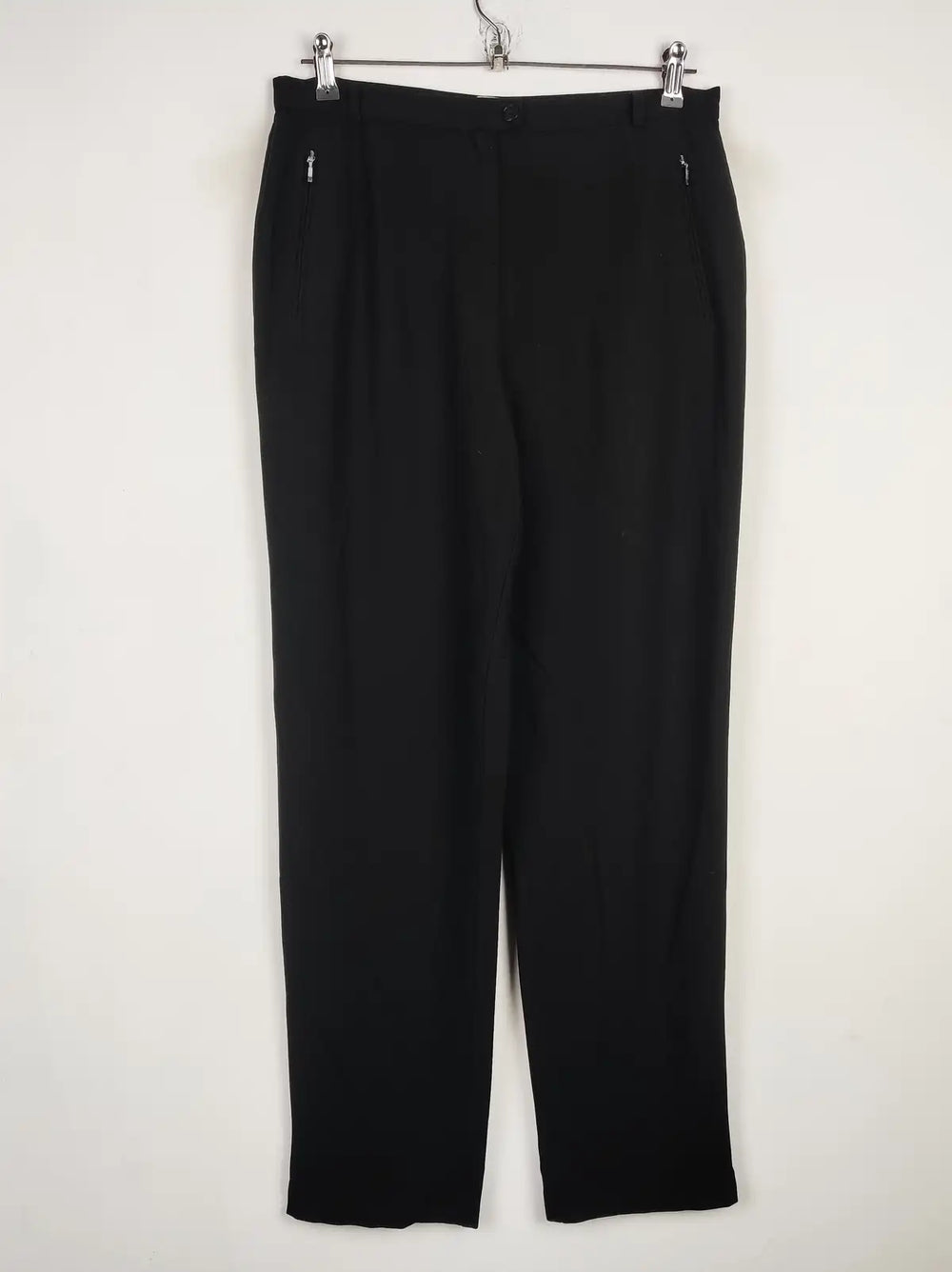 Buy online pre-used pre-loved 100% authentic & Original branded Marks & Spencer (DP-94) available in Pakistan. Top international brands avilable.