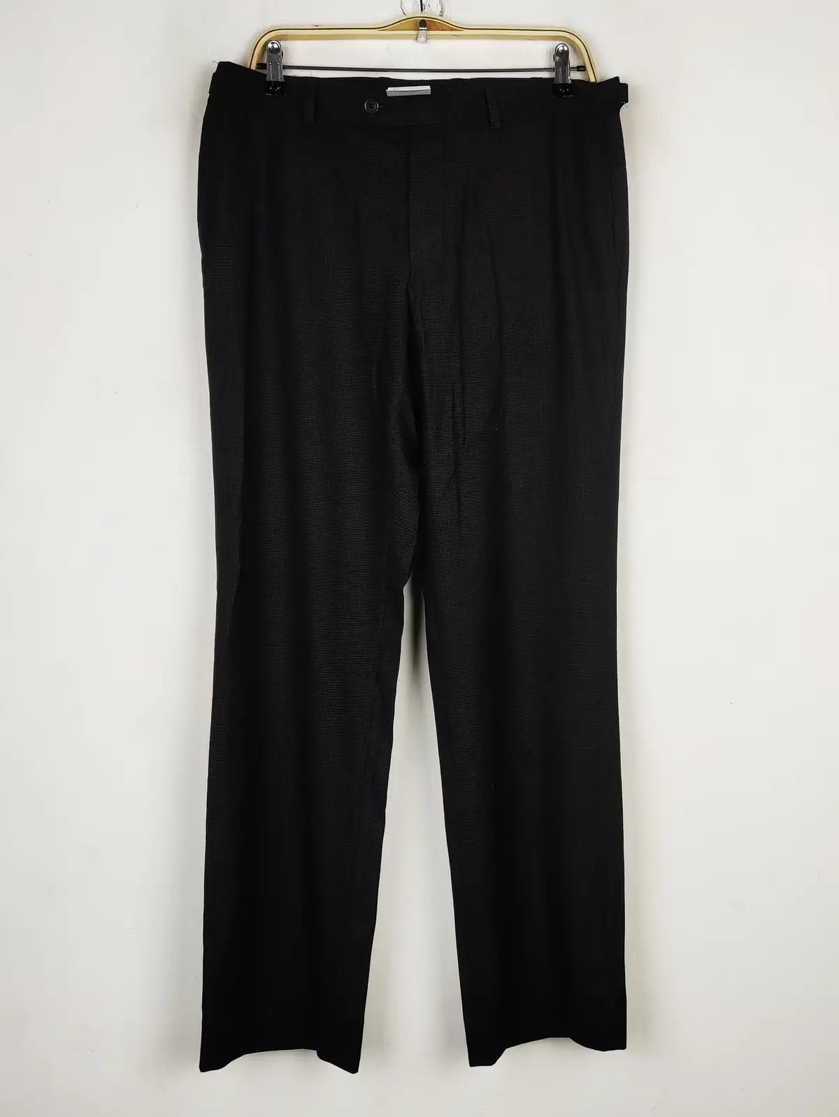 Buy online pre-used pre-loved 100% authentic & Original branded Marks & Spencer (DP-952) available in Pakistan. Top international brands avilable.