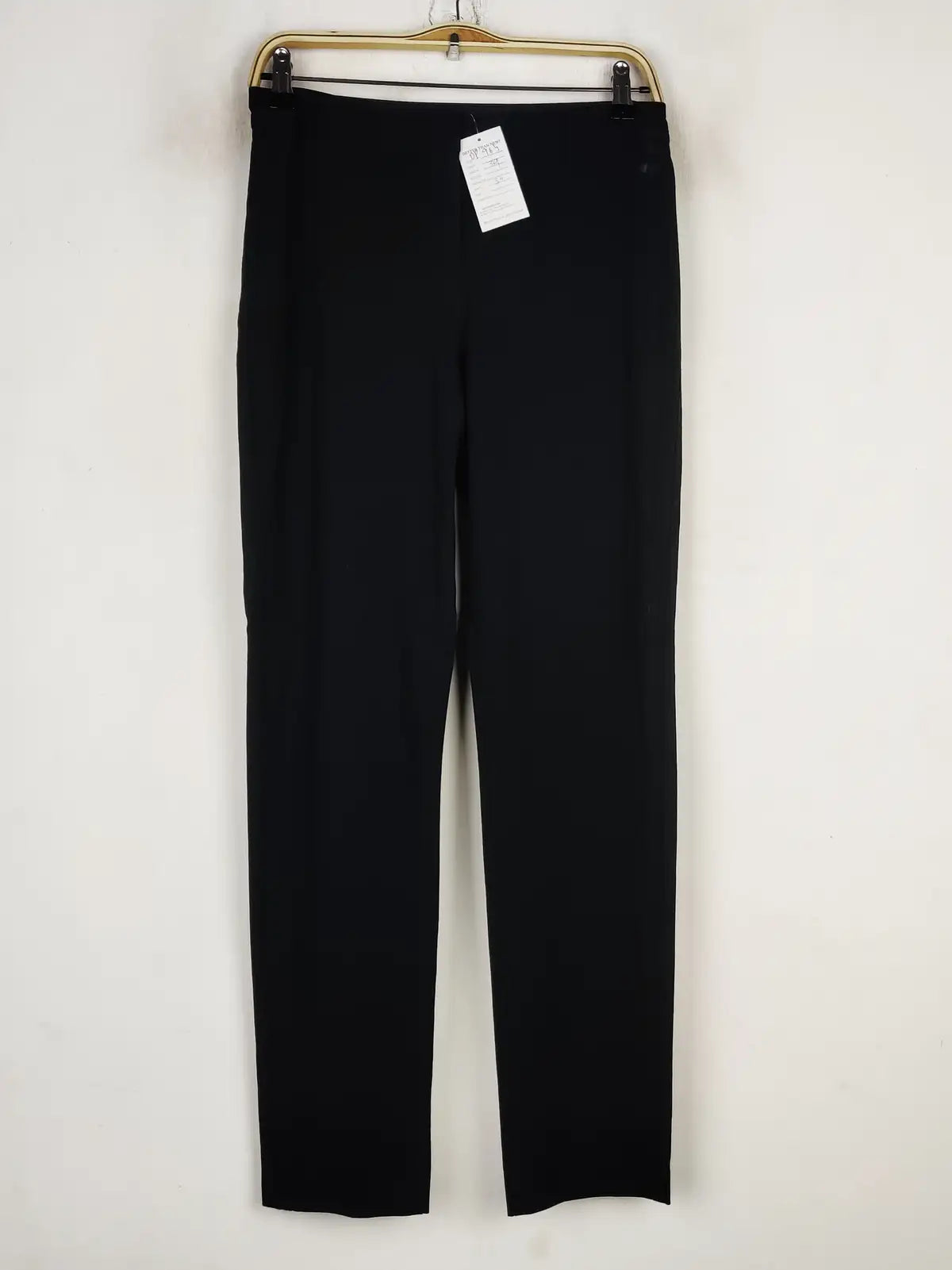 Buy online pre-used pre-loved 100% authentic & Original branded Marks & Spencer (DP-964) available in Pakistan. Top international brands avilable.