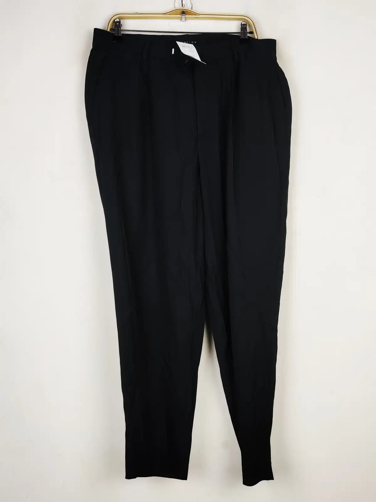 Buy online pre-used pre-loved 100% authentic & Original branded Asos (DP-983) available in Pakistan. Top international brands avilable.
