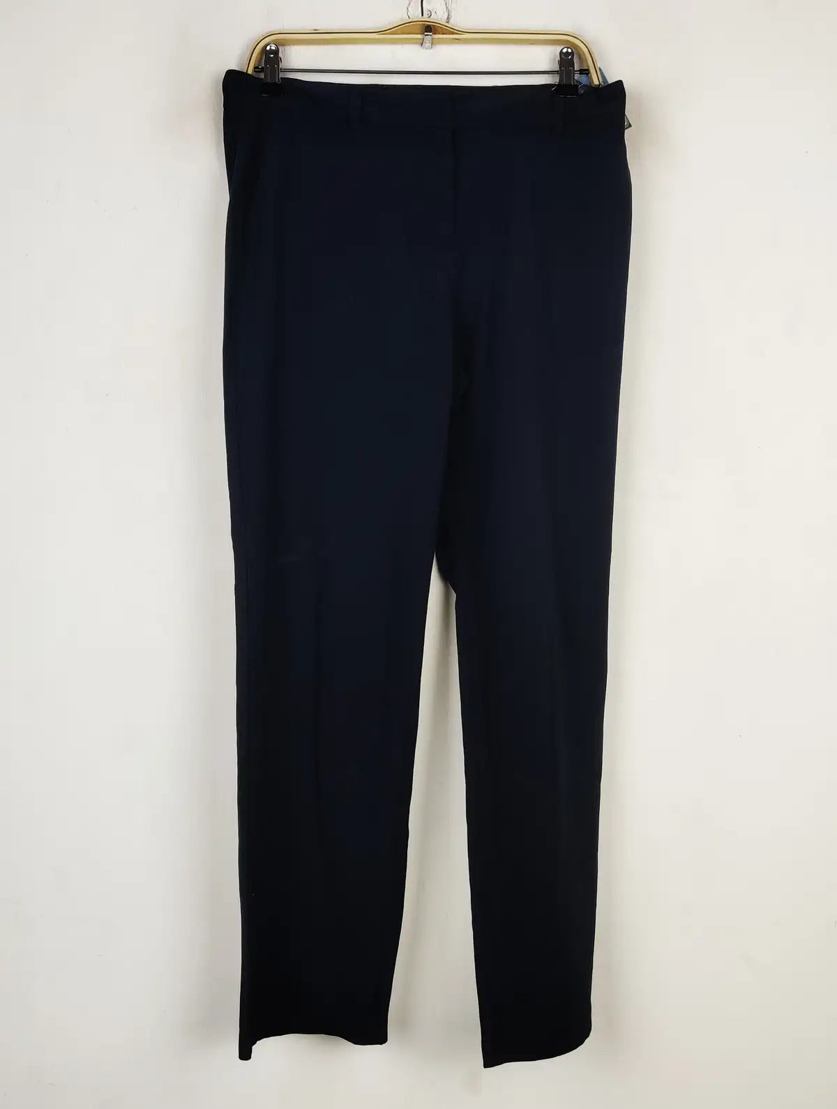 Buy online pre-used pre-loved 100% authentic & Original branded Marks & Spencer (DP-990) available in Pakistan. Top international brands avilable.