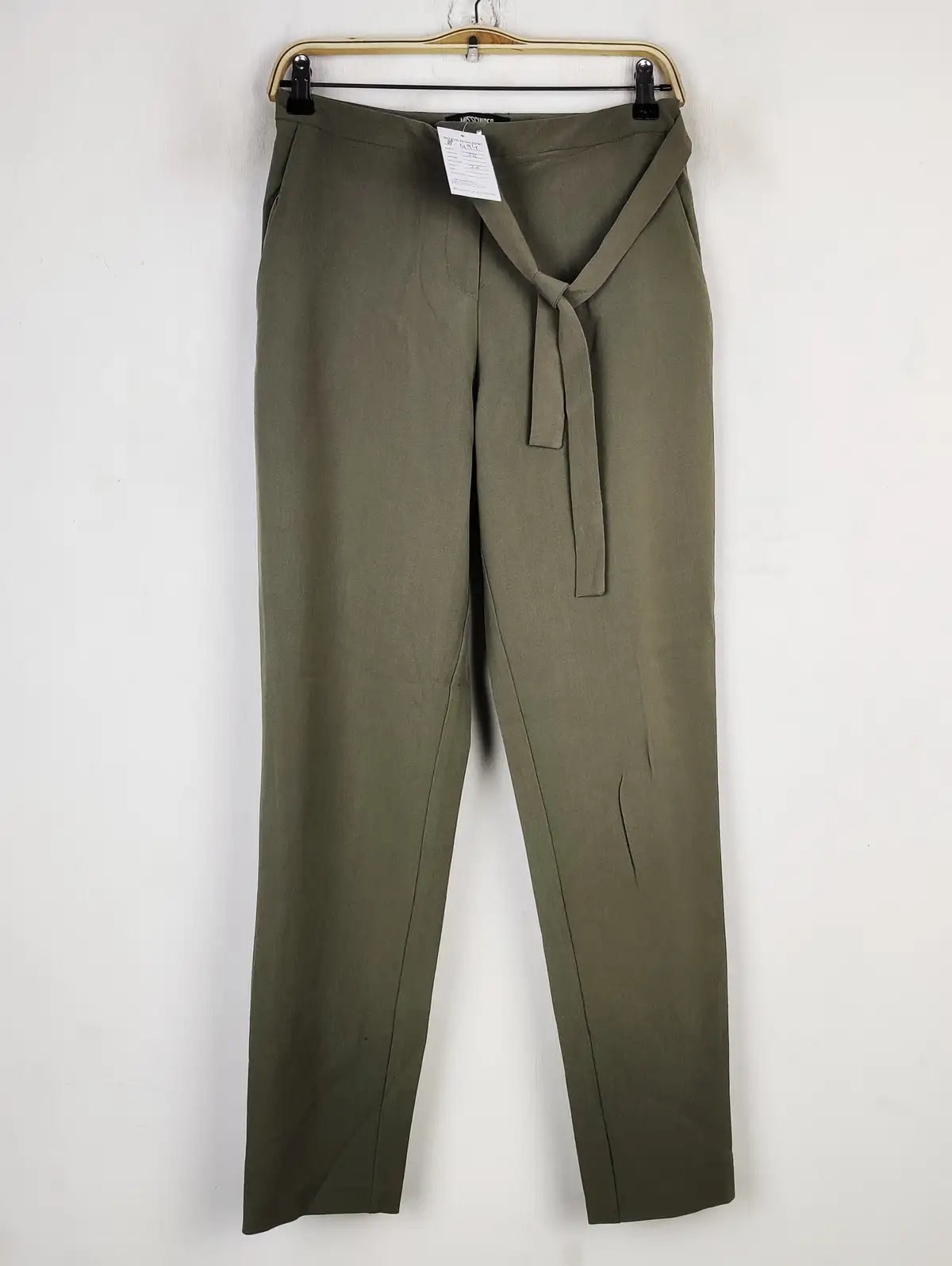 Buy online pre-used pre-loved 100% authentic & Original branded Missguided (DP-994) available in Pakistan. Top international brands avilable.