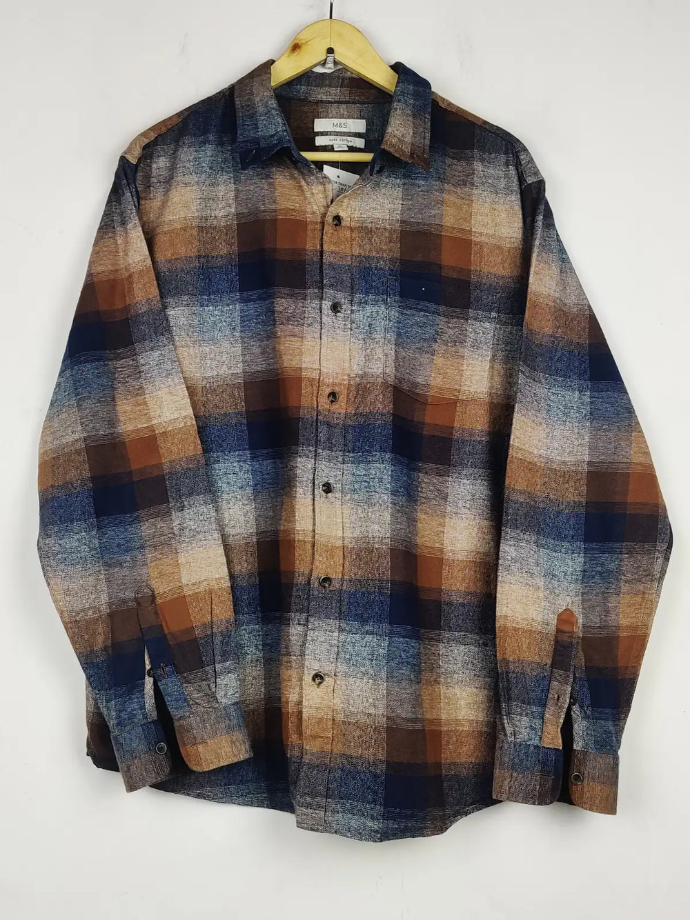Buy online pre-used pre-loved 100% authentic & Original branded Mark & Spencer (DS-1062) available in Pakistan. Top international brands avilable.
