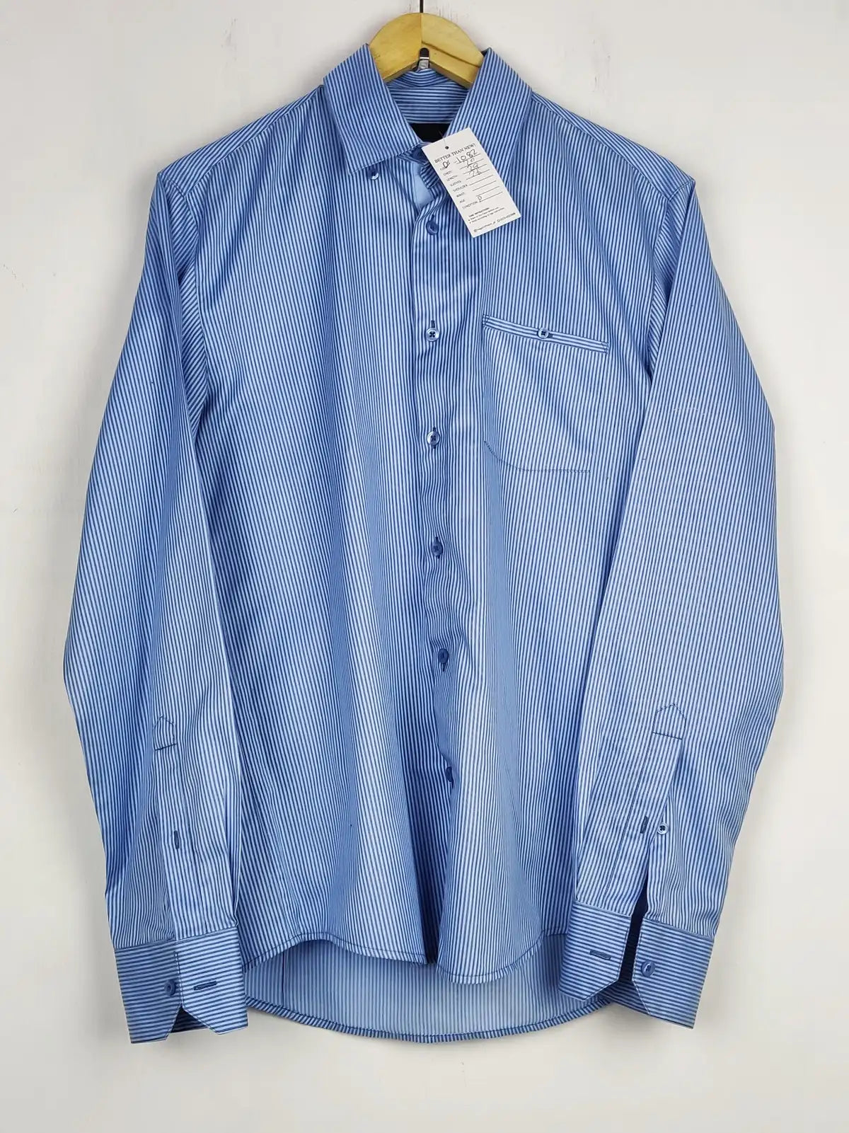 Buy online pre-used pre-loved 100% authentic & Original branded Jack & Jones (DS-1082) available in Pakistan. Top international brands avilable.
