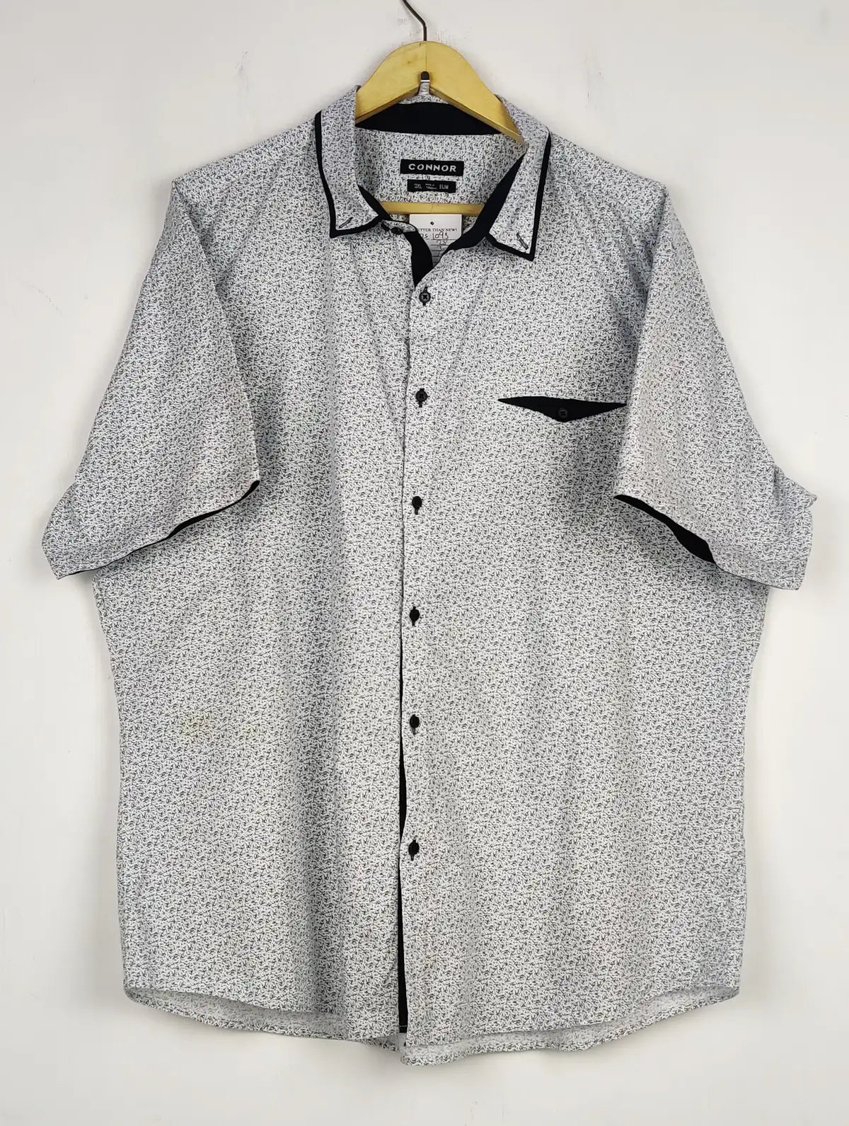Buy online pre-used pre-loved 100% authentic & Original branded Connor (DS-1093) available in Pakistan. Top international brands avilable.