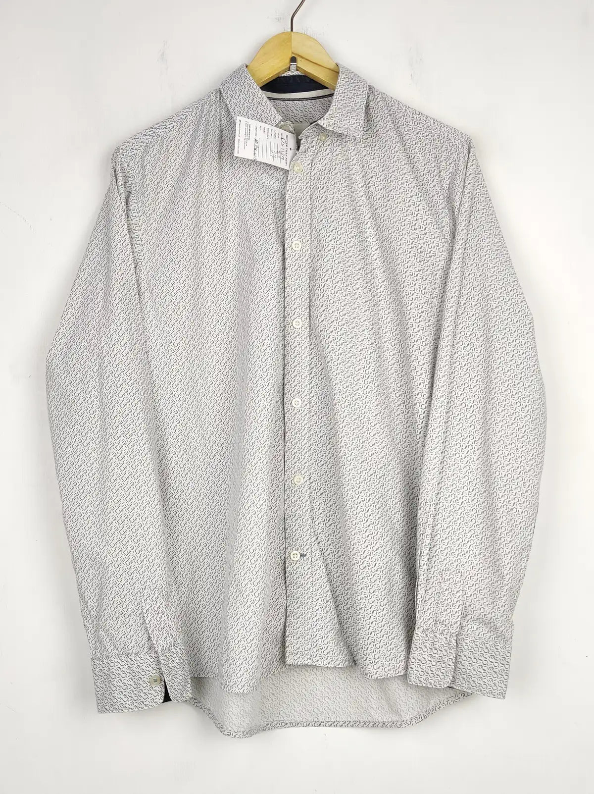 Buy online pre-used pre-loved 100% authentic & Original branded Tom Tailor (DS-1127) available in Pakistan. Top international brands avilable.