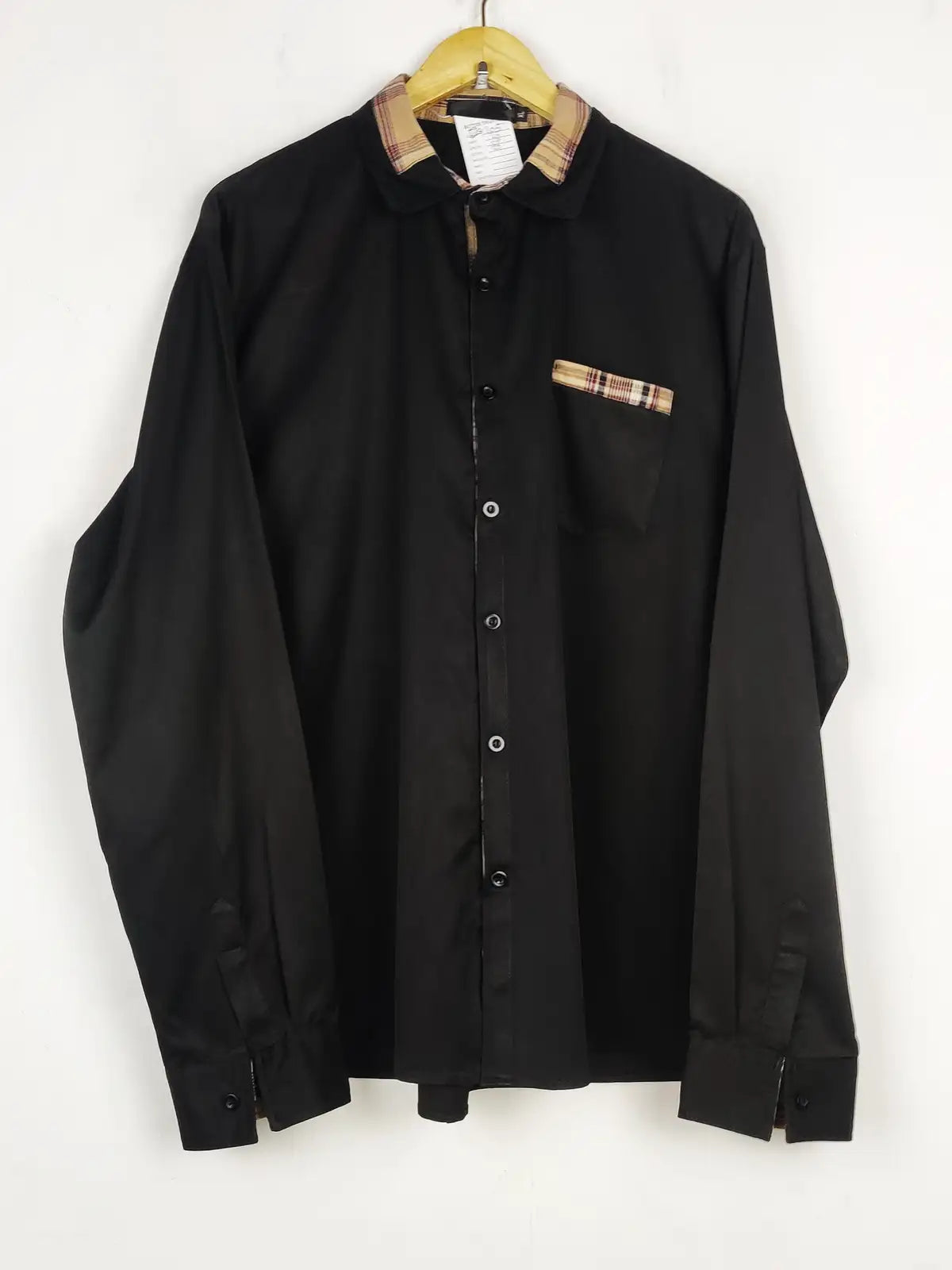 Buy online pre-used pre-loved 100% authentic & Original branded Unknown Brand (DS-1205) available in Pakistan. Top international brands avilable.