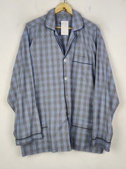 Buy online pre-used pre-loved 100% authentic & Original branded Saviley Roy (DS-1254) available in Pakistan. Top international brands avilable.
