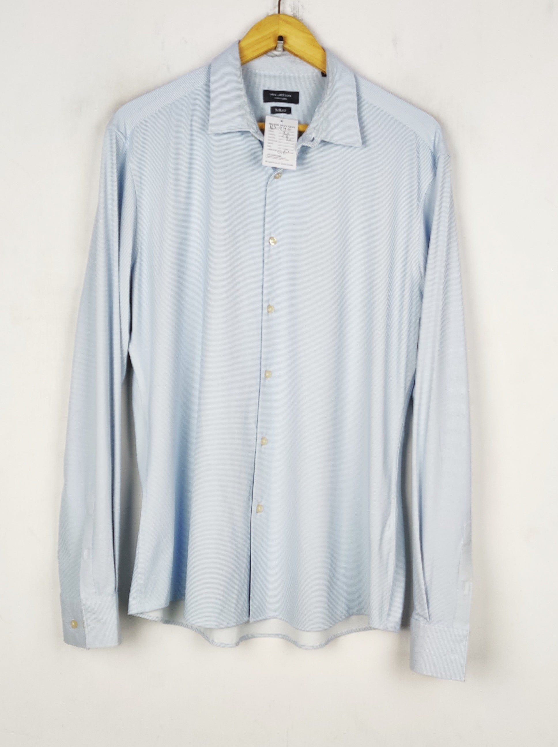 Buy online pre-used pre-loved 100% authentic & Original branded Van Larsson (DS-1270) available in Pakistan. Top international brands avilable.