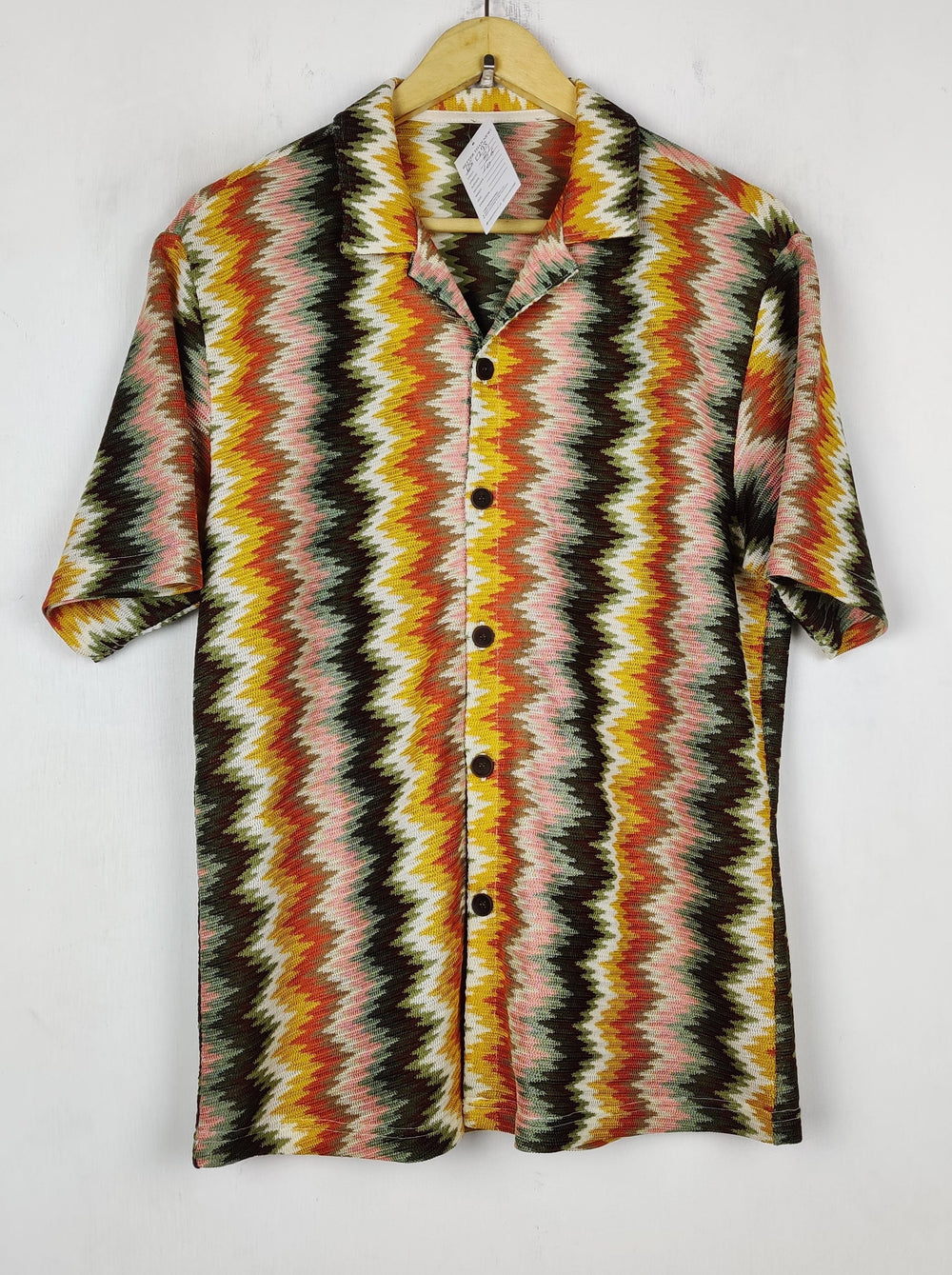 Buy online pre-used pre-loved 100% authentic & Original branded Unknown Brand (DS-1273) available in Pakistan. Top international brands avilable.