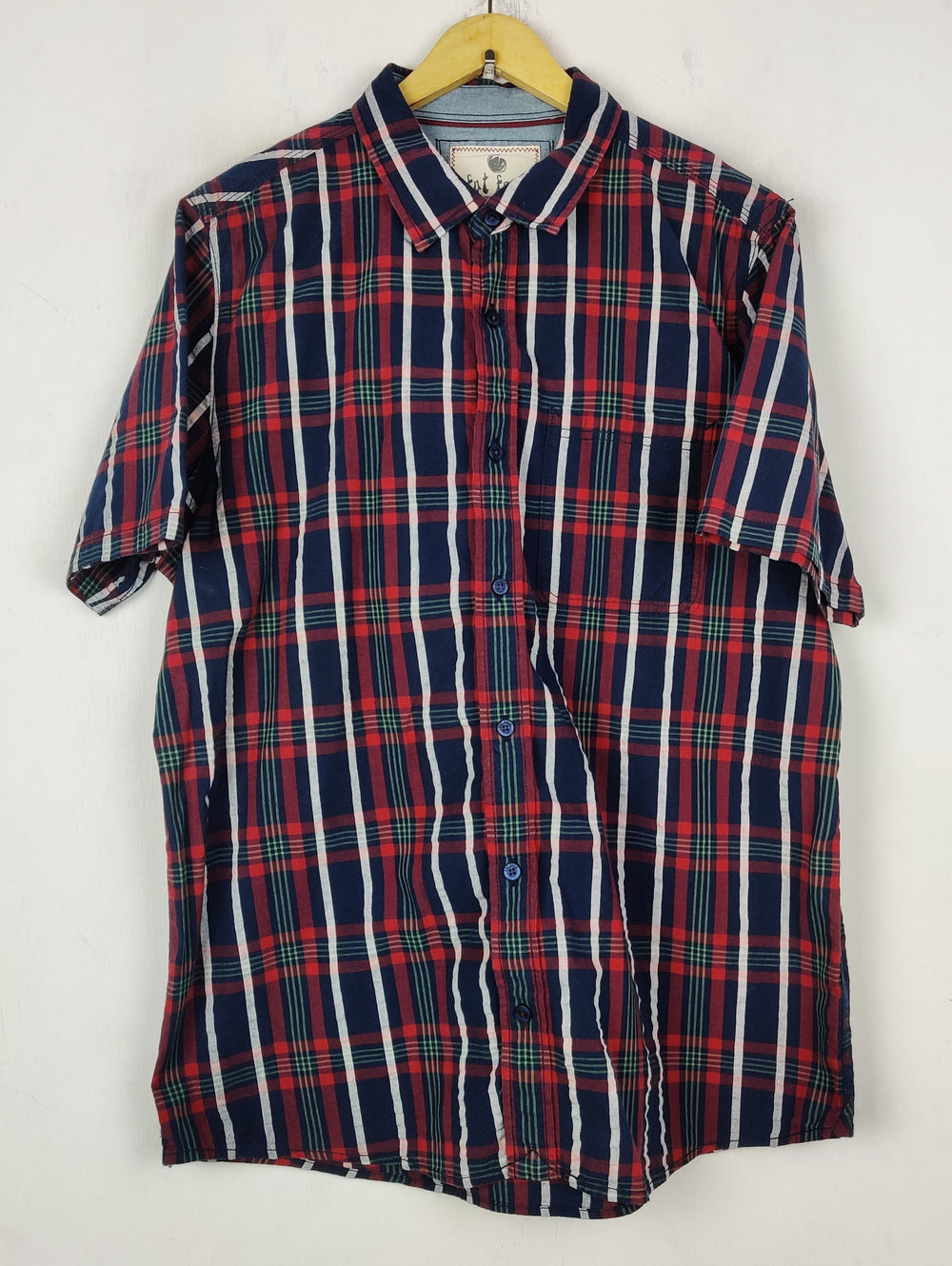 Buy online pre-used pre-loved 100% authentic & Original branded Fat Face (DS-1275) available in Pakistan. Top international brands avilable.