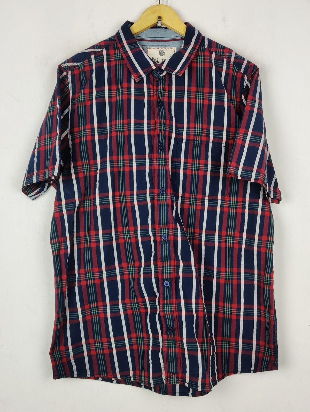 Buy online pre-used pre-loved 100% authentic & Original branded Fat Face (DS-1275) available in Pakistan. Top international brands avilable.