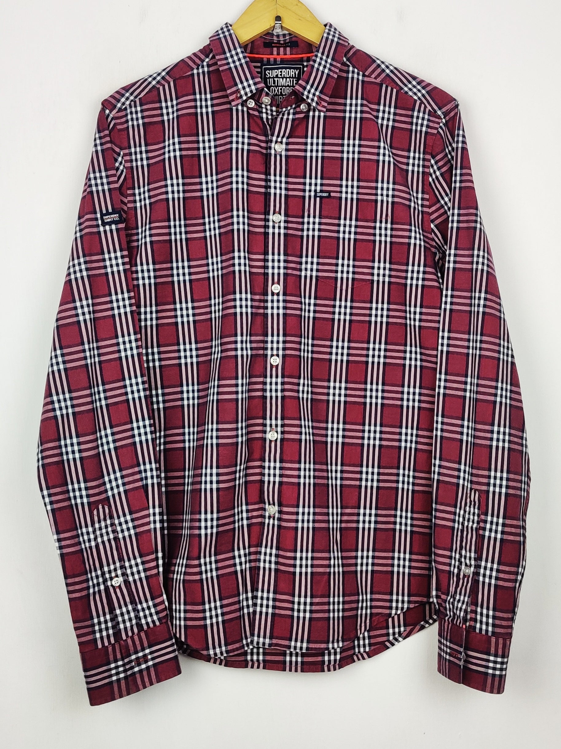 Buy online pre-used pre-loved 100% authentic & Original branded Superdry (DS-1283) available in Pakistan. Top international brands avilable.