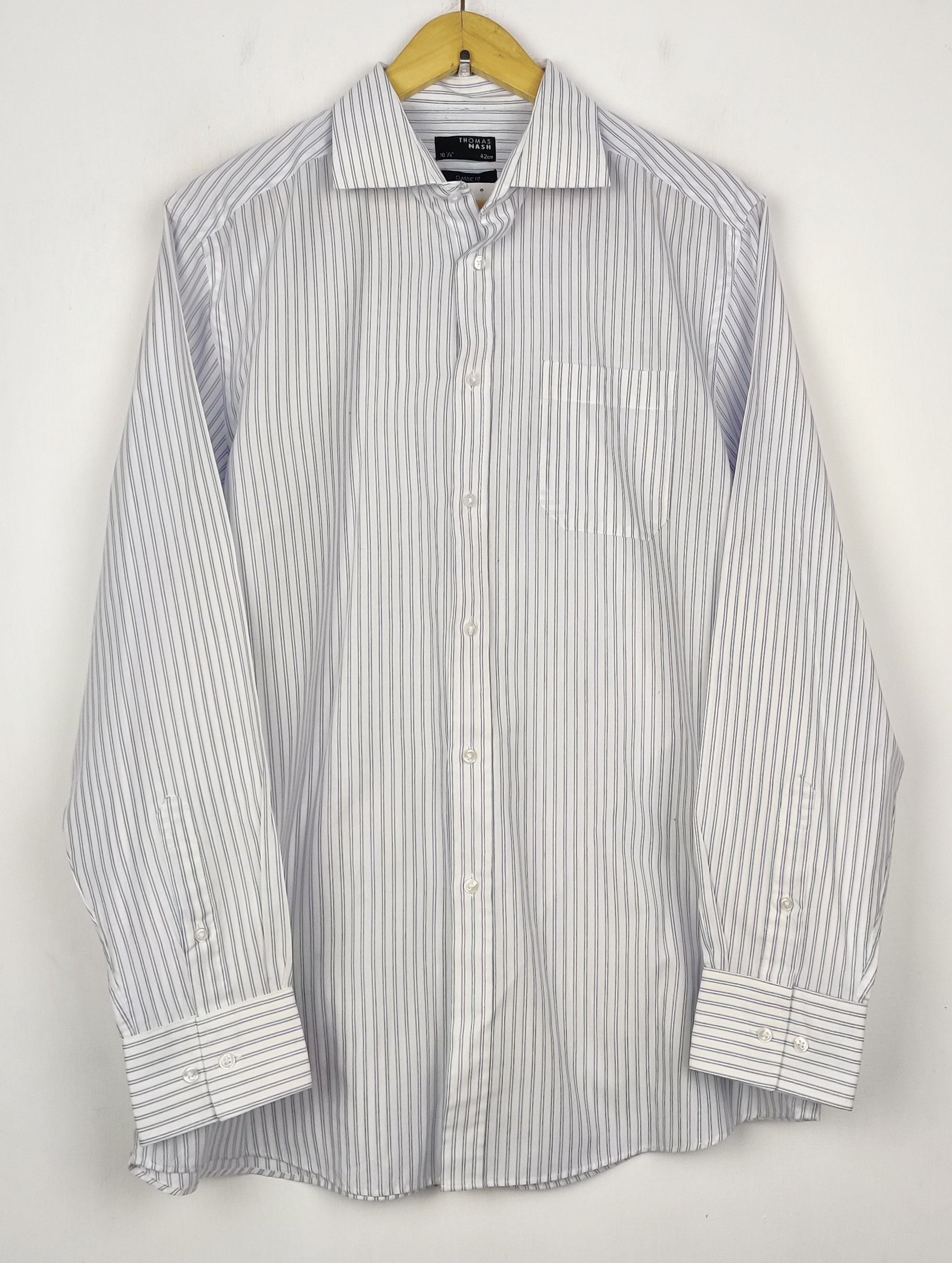 Buy online pre-used pre-loved 100% authentic & Original branded Thomas Nash (DS-1286) available in Pakistan. Top international brands avilable.
