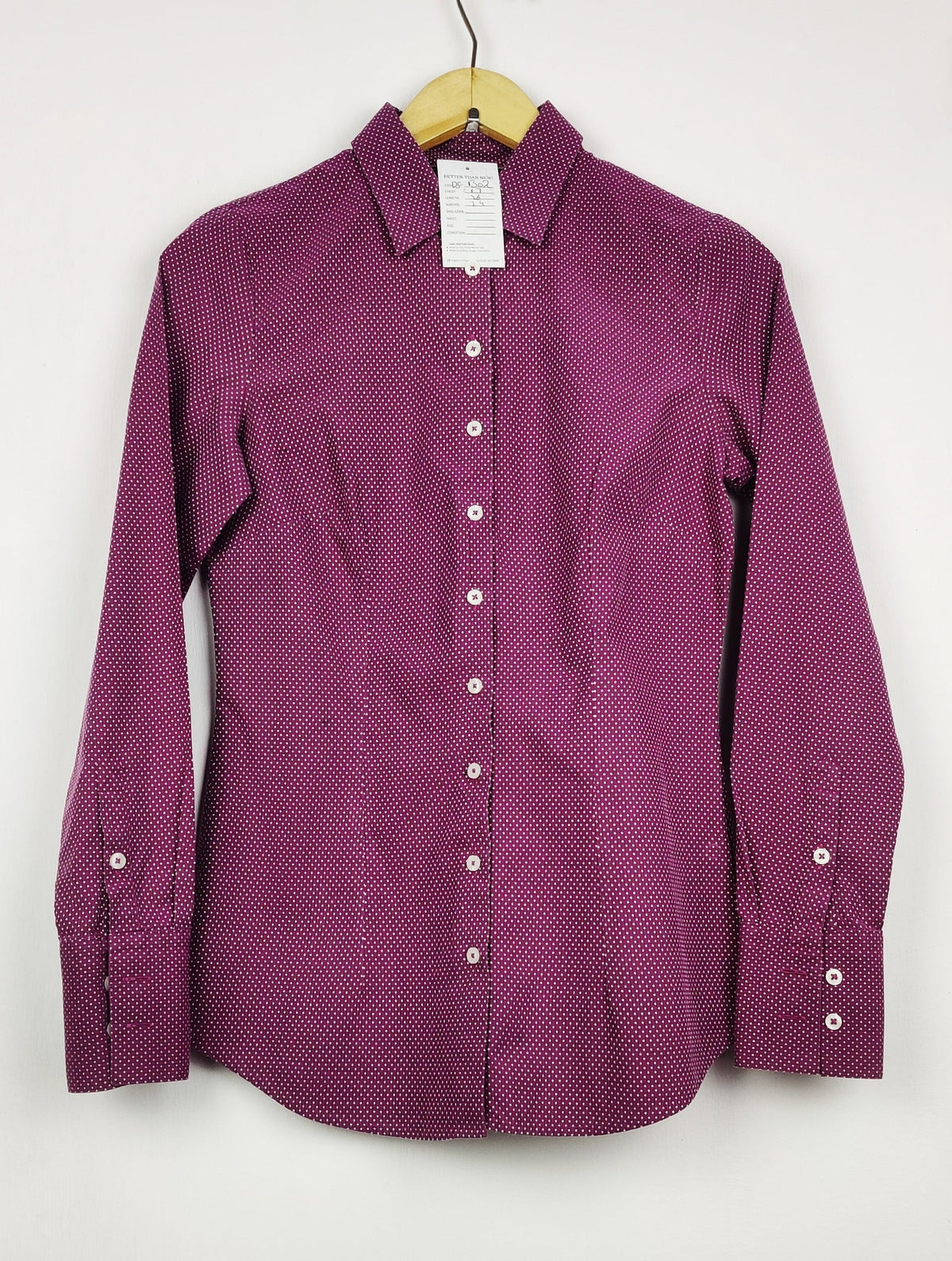 Buy online pre-used pre-loved 100% authentic & Original branded Hawes & Curtis (DS-1302) available in Pakistan. Top international brands avilable.