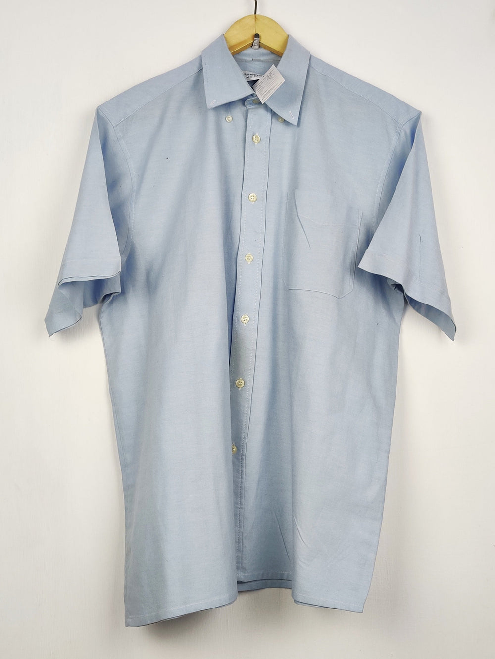 Buy online pre-used pre-loved 100% authentic & Original branded Armando Gallardo. (DS-1303) available in Pakistan. Top international brands avilable.