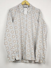 Buy online pre-used pre-loved 100% authentic & Original branded T.E.D B.A.K.E.R (DS-1324) available in Pakistan. Top international brands avilable.