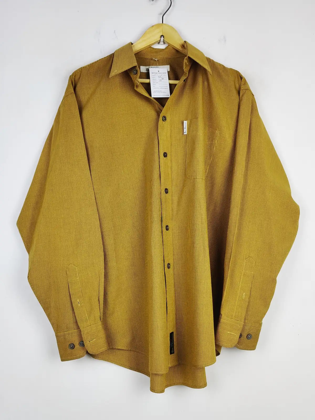 Buy online pre-used pre-loved 100% authentic & Original branded Ben Sherman (DS-951) available in Pakistan. Top international brands avilable.