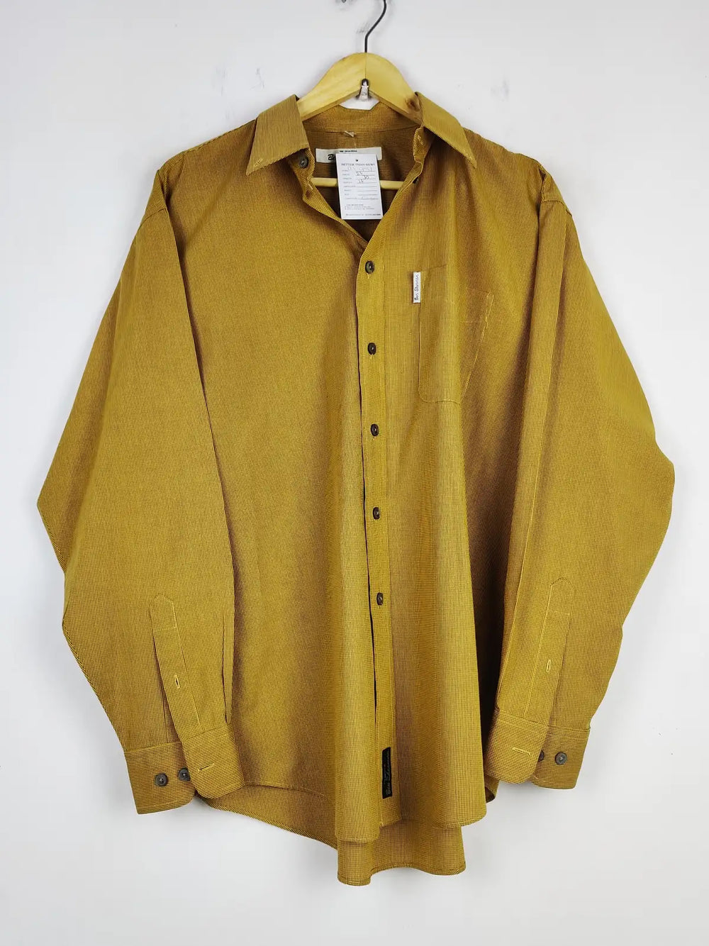 Buy online pre-used pre-loved 100% authentic & Original branded Ben Sherman (DS-951) available in Pakistan. Top international brands avilable.