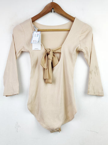 Buy online pre-used pre-loved 100% authentic & Original branded Miss Selfridge (FS-1371) available in Pakistan. Top international brands avilable.