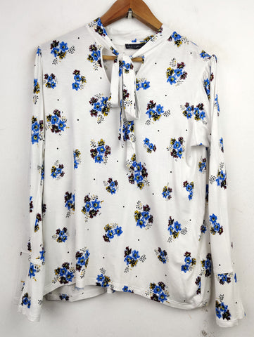 Buy online pre-used pre-loved 100% authentic & Original branded Marks & Spencer (FS-1472) available in Pakistan. Top international brands avilable.