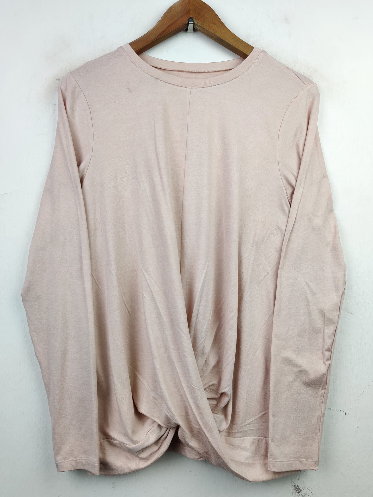Buy online pre-used pre-loved 100% authentic & Original branded F&F (FS-1480) available in Pakistan. Top international brands avilable.