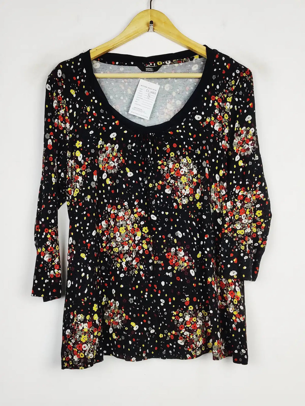 Buy online pre-used pre-loved 100% authentic & Original branded Marks & Spencers (FS-1666) available in Pakistan. Top international brands avilable.