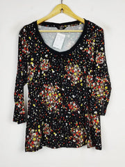 Buy online pre-used pre-loved 100% authentic & Original branded Marks & Spencers (FS-1666) available in Pakistan. Top international brands avilable.