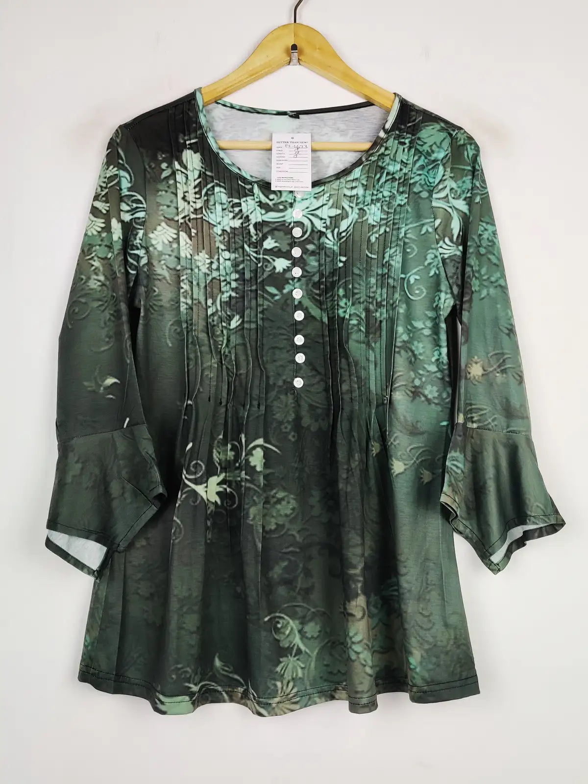 Buy online pre-used pre-loved 100% authentic & Original branded Unknown Brand (FS-1673) available in Pakistan. Top international brands avilable.